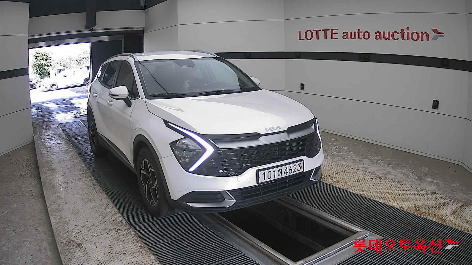 2022 - kia sportage