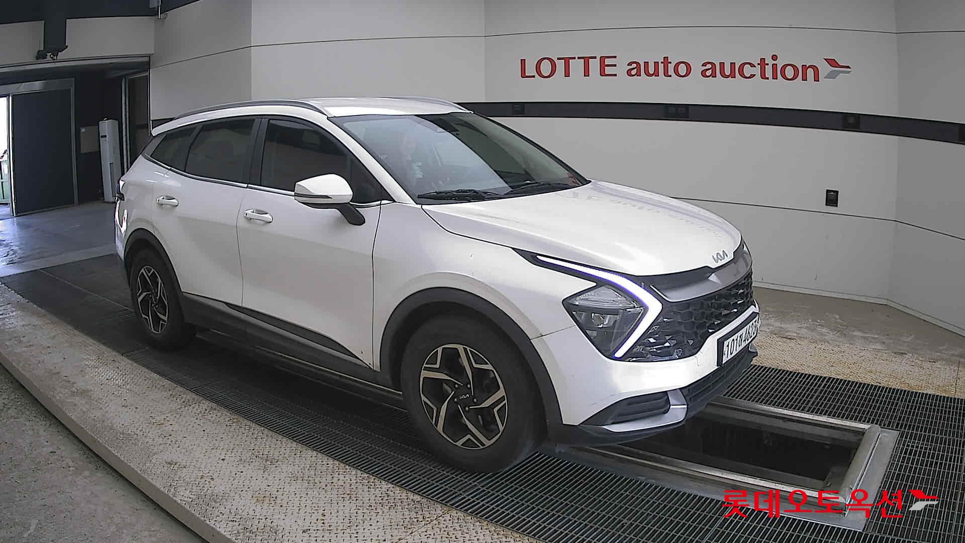 2022 - kia sportage