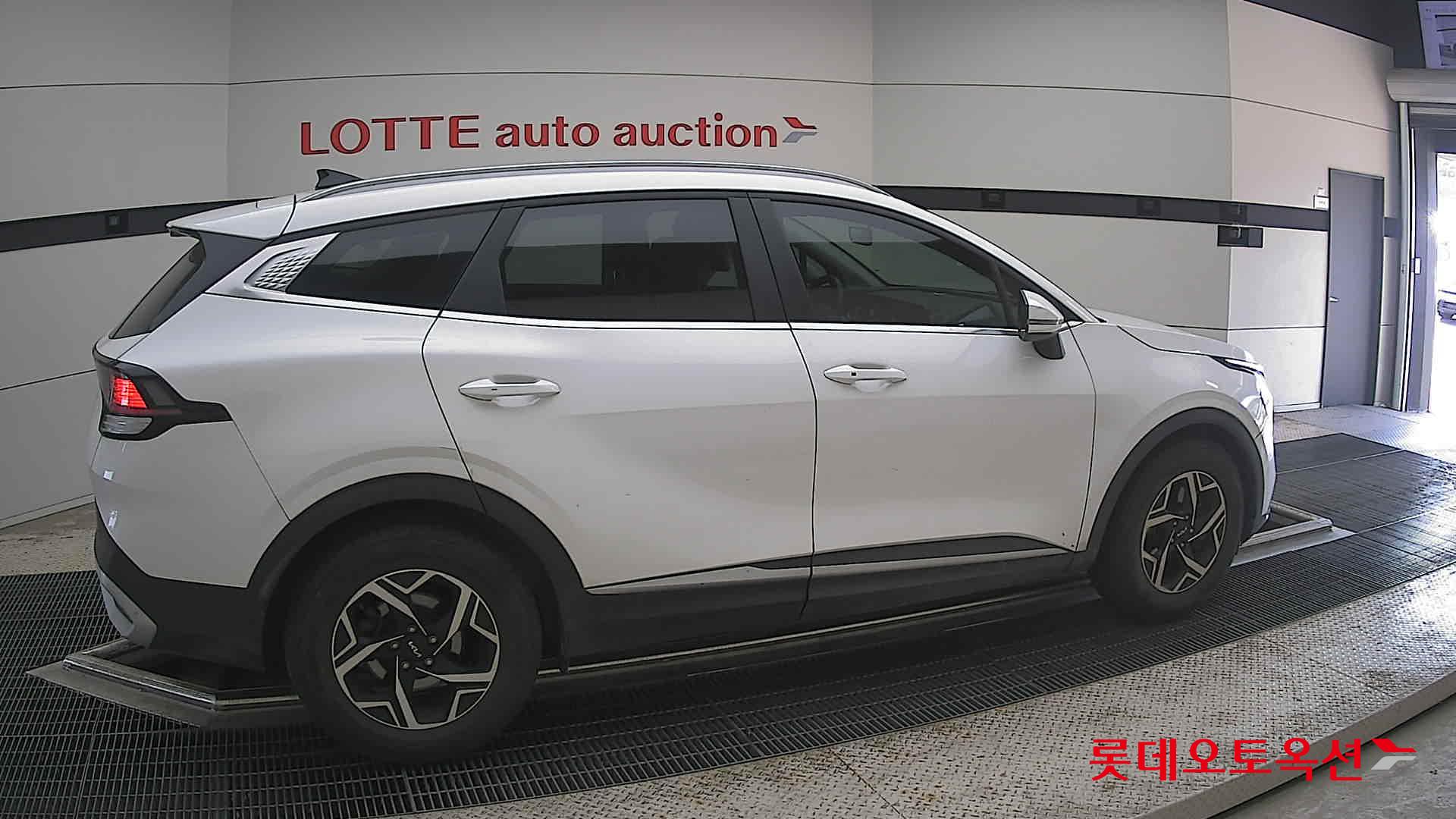 2022 - kia sportage