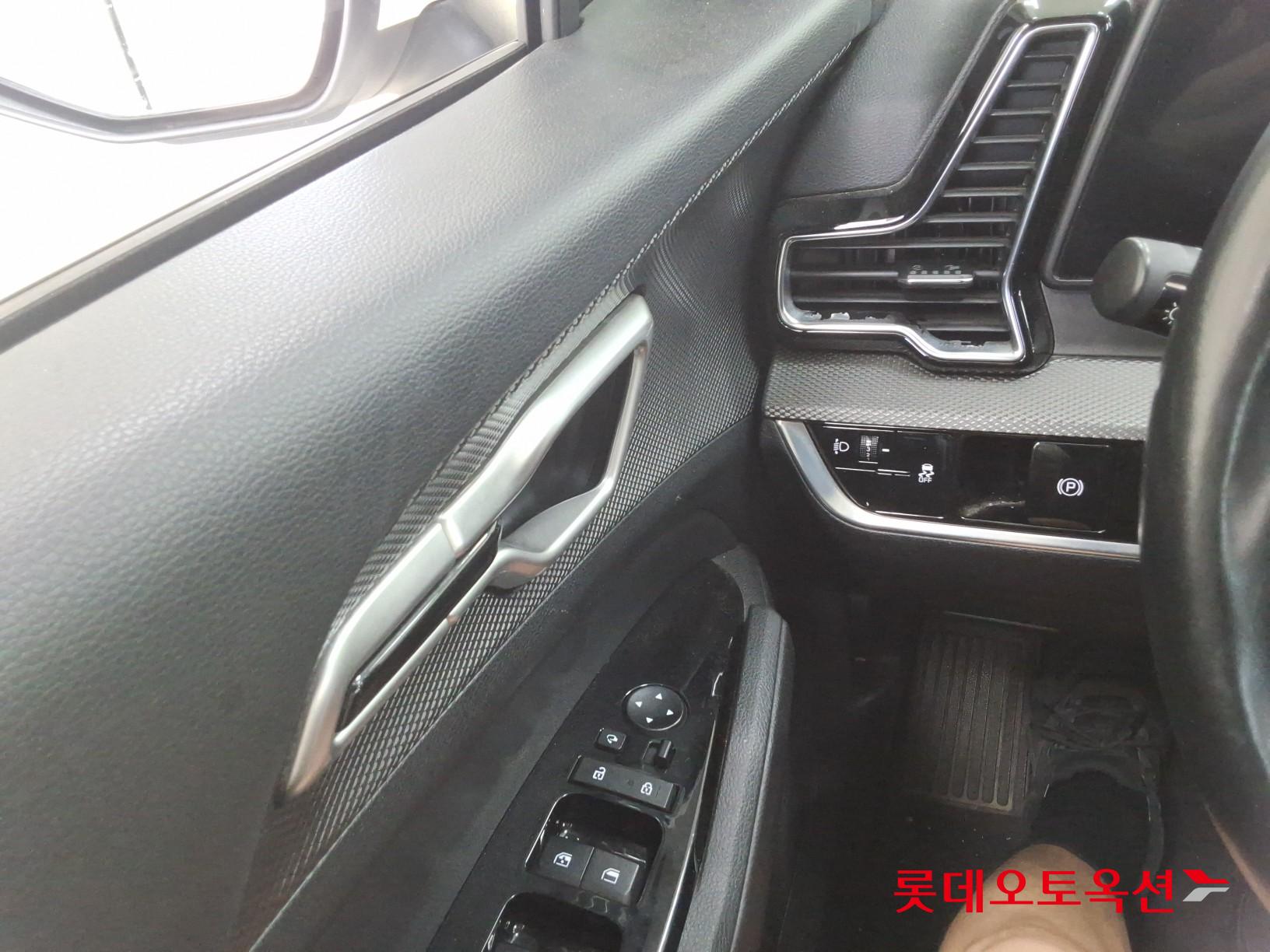 2022 - kia sportage
