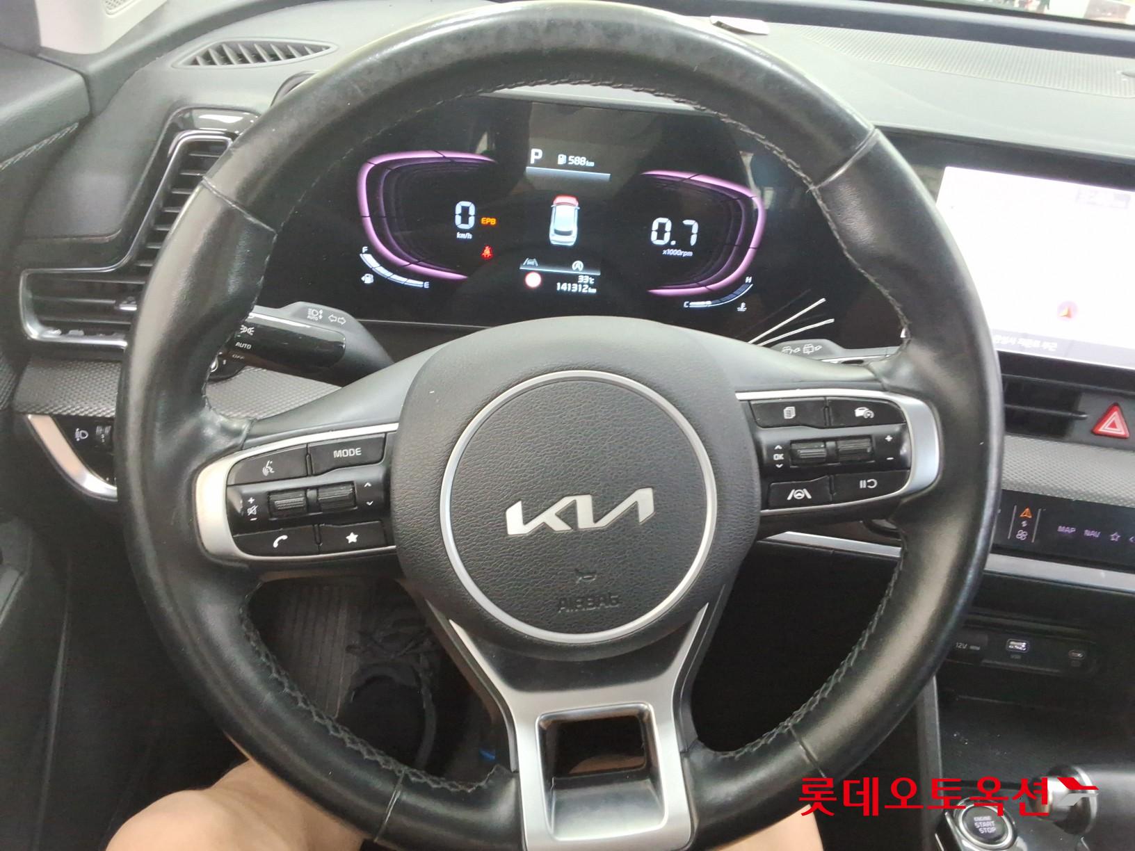2022 - kia sportage