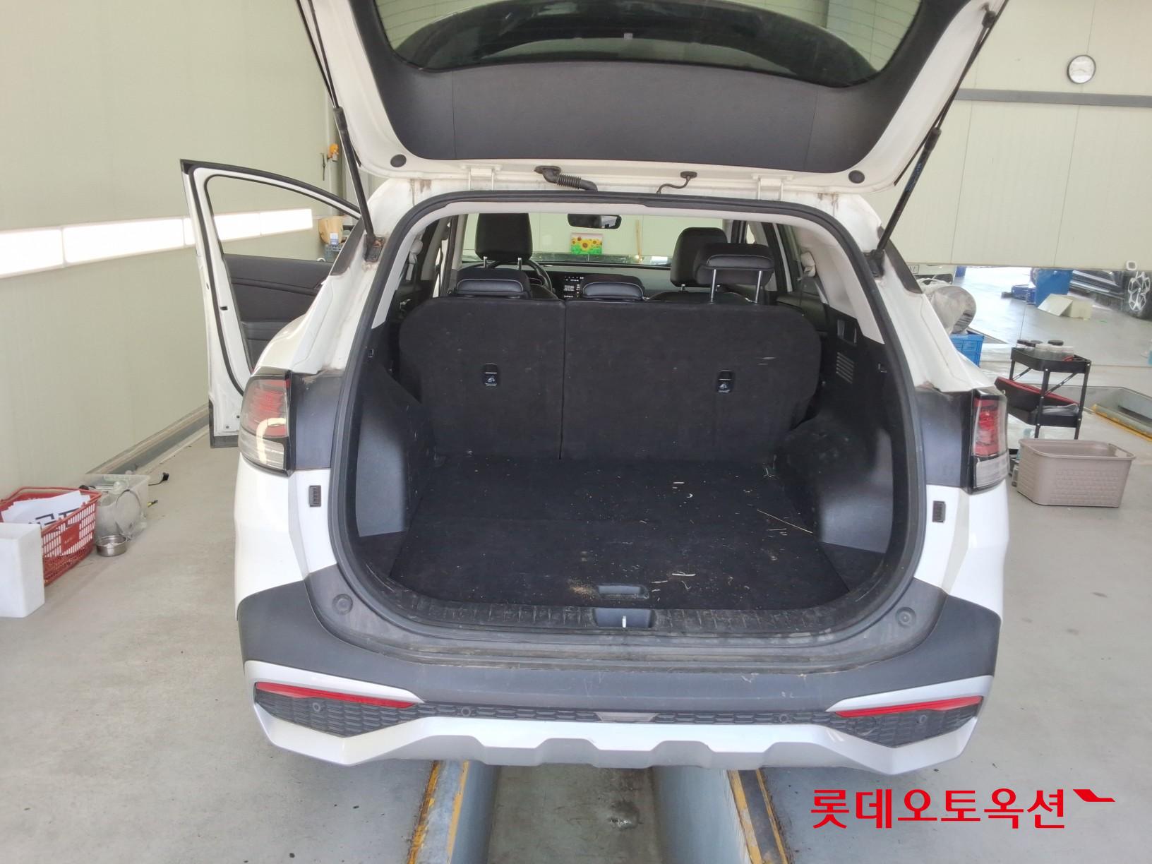2022 - kia sportage