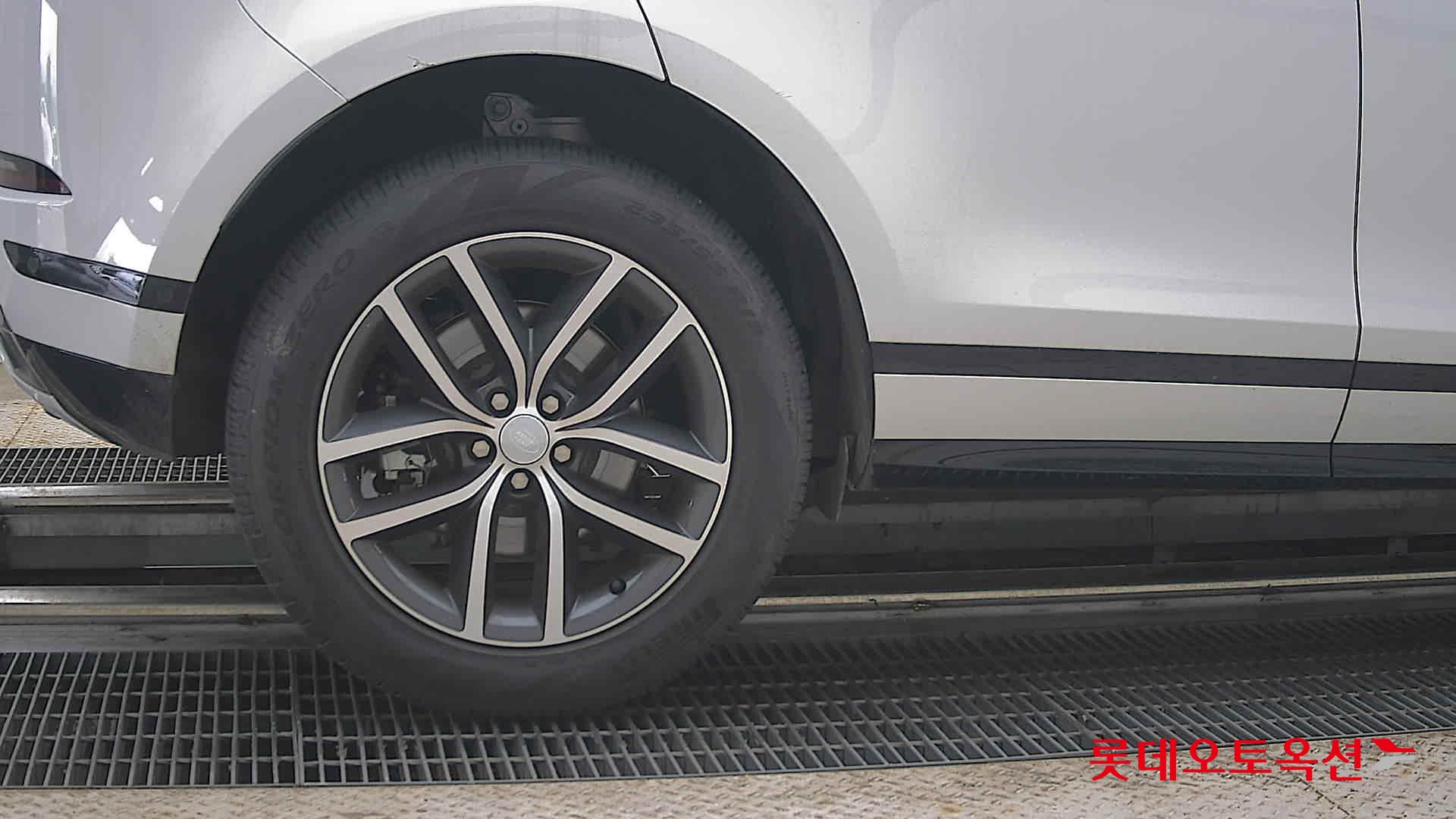 2025 - land rover range rover