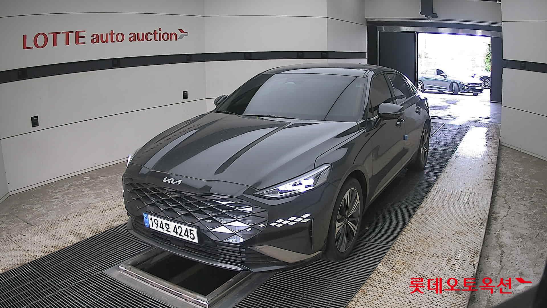 2023 - kia k8