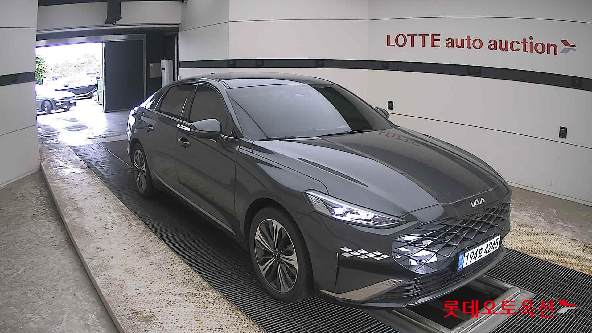 2023 - kia k8