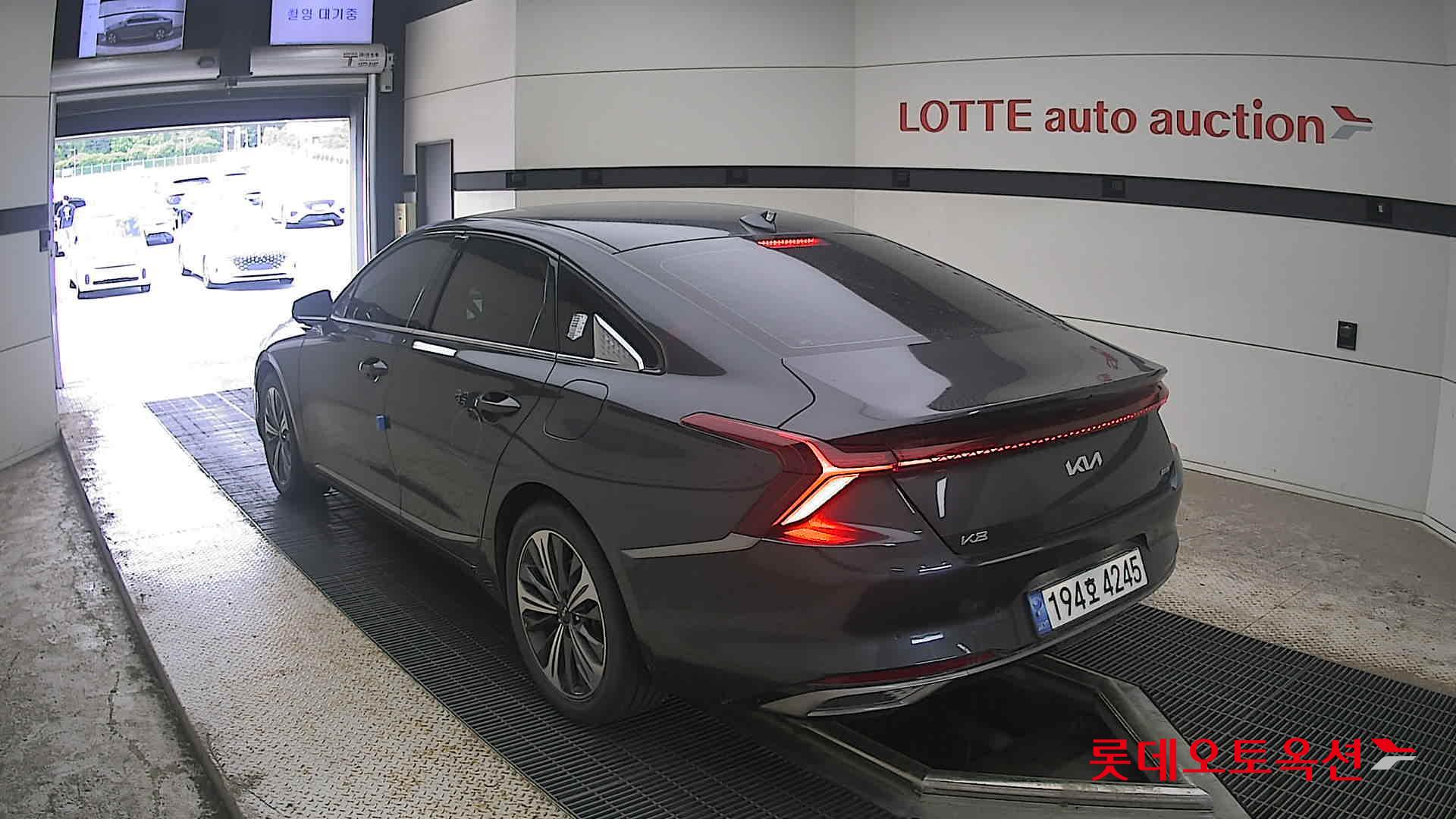 2023 - kia k8