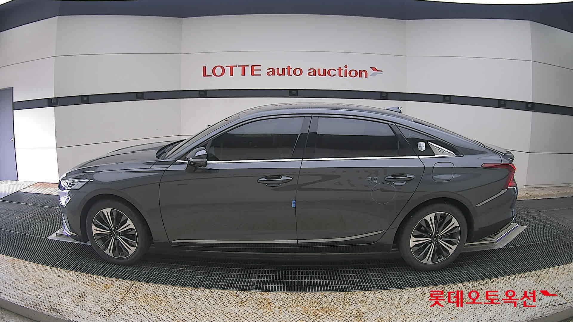 2023 - kia k8