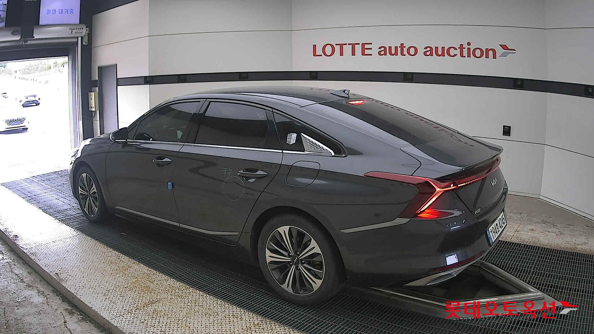 2023 - kia k8