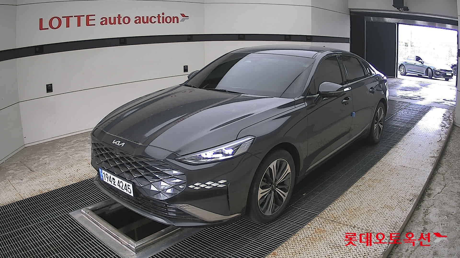2023 - kia k8