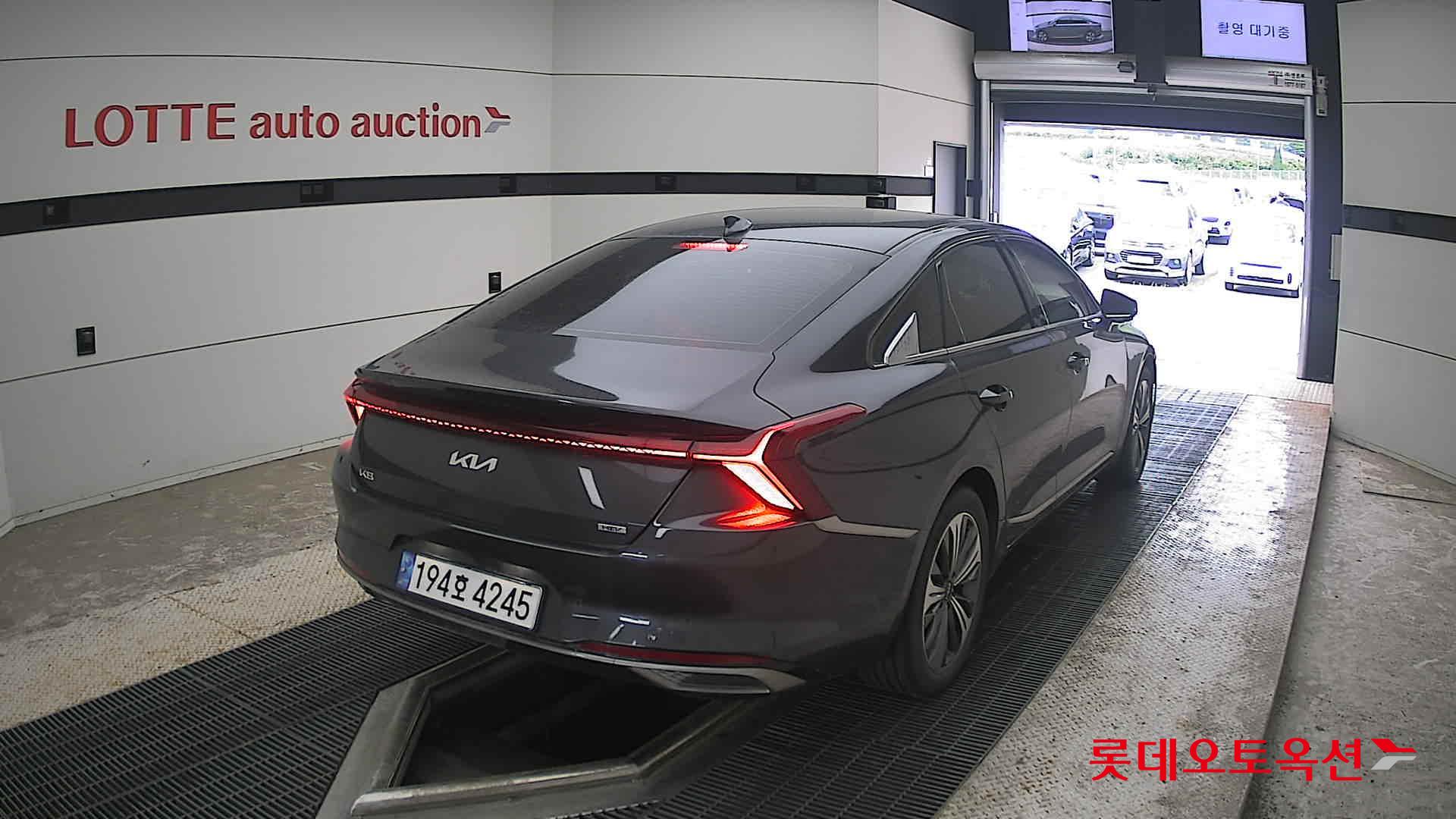 2023 - kia k8