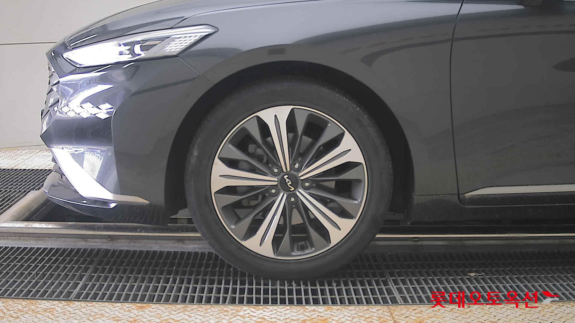2023 - kia k8