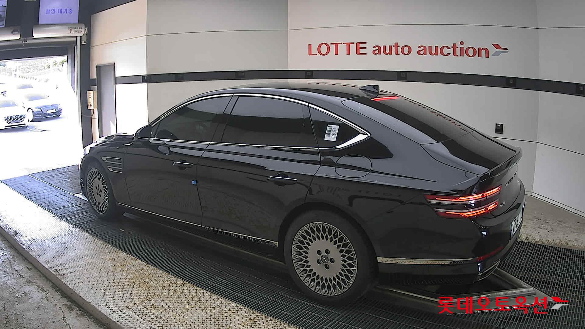 2023 - genesis g80
