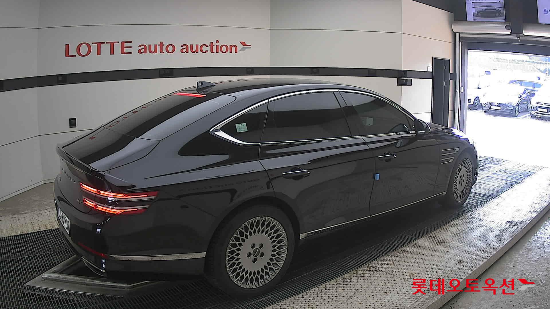 2023 - genesis g80