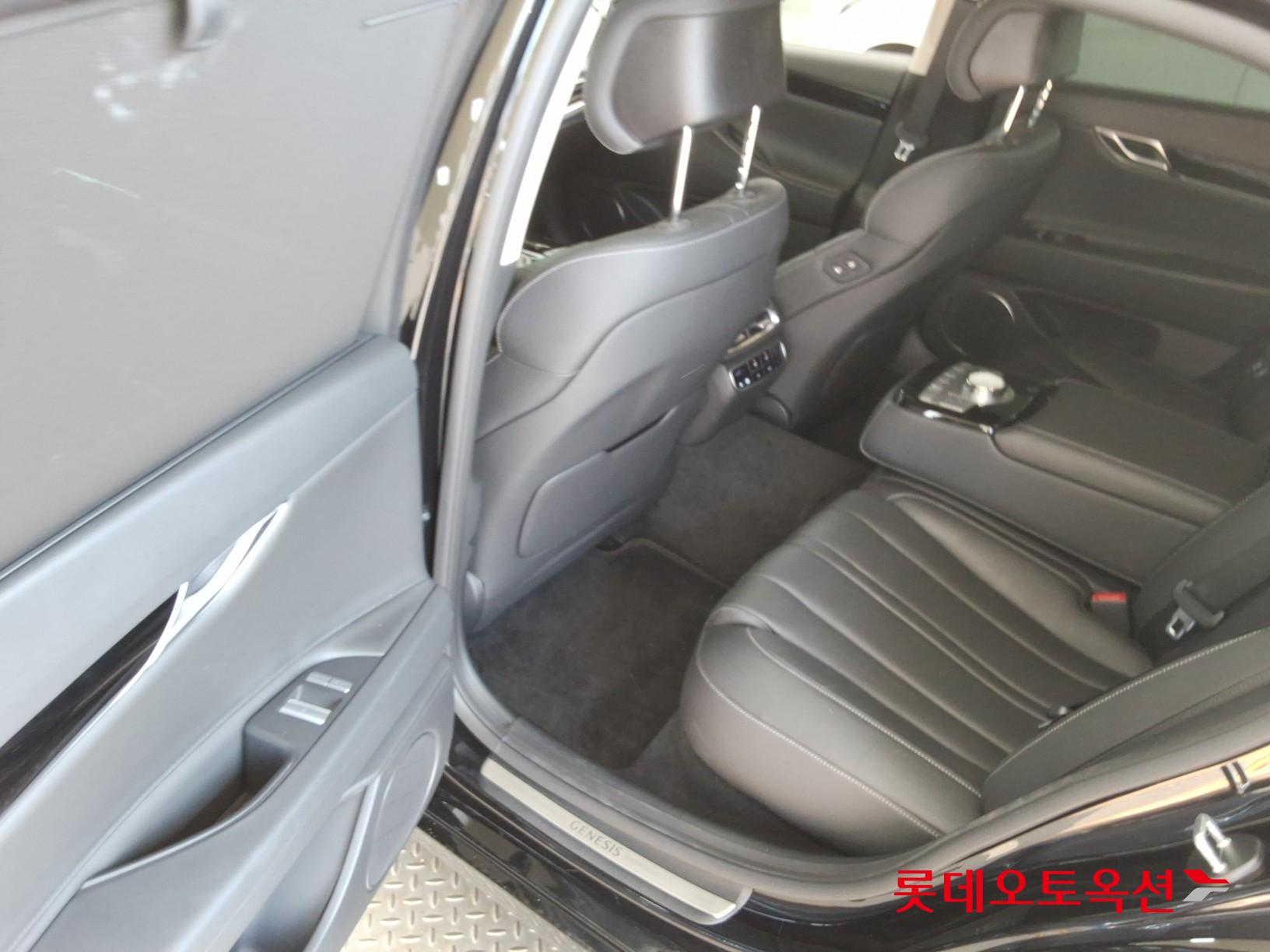 2023 - genesis g80