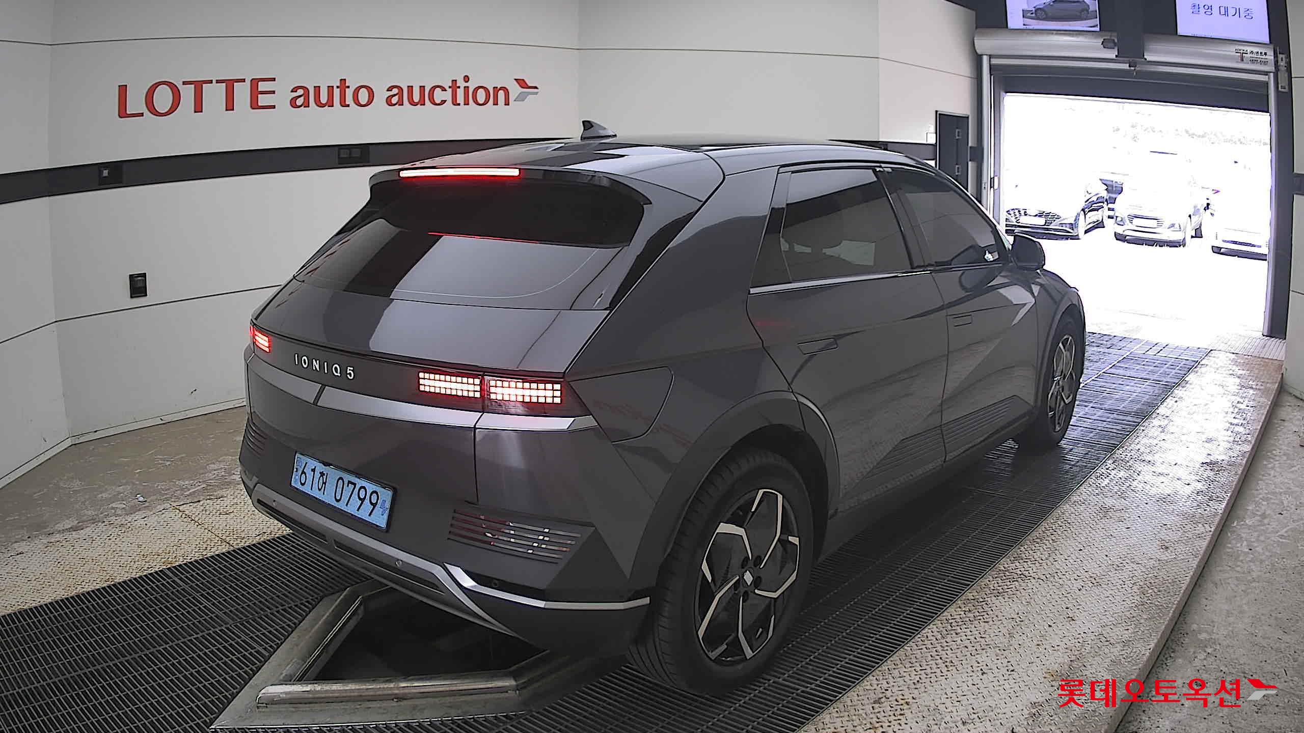 2023 - hyundai ioniq