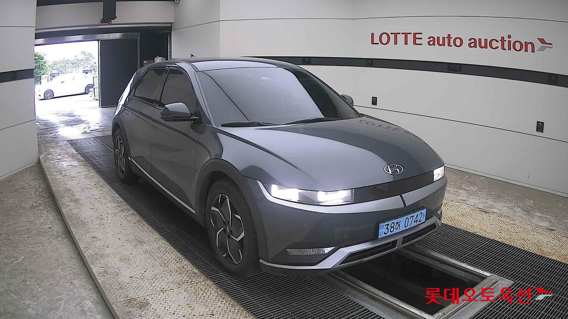 2023 - hyundai ioniq