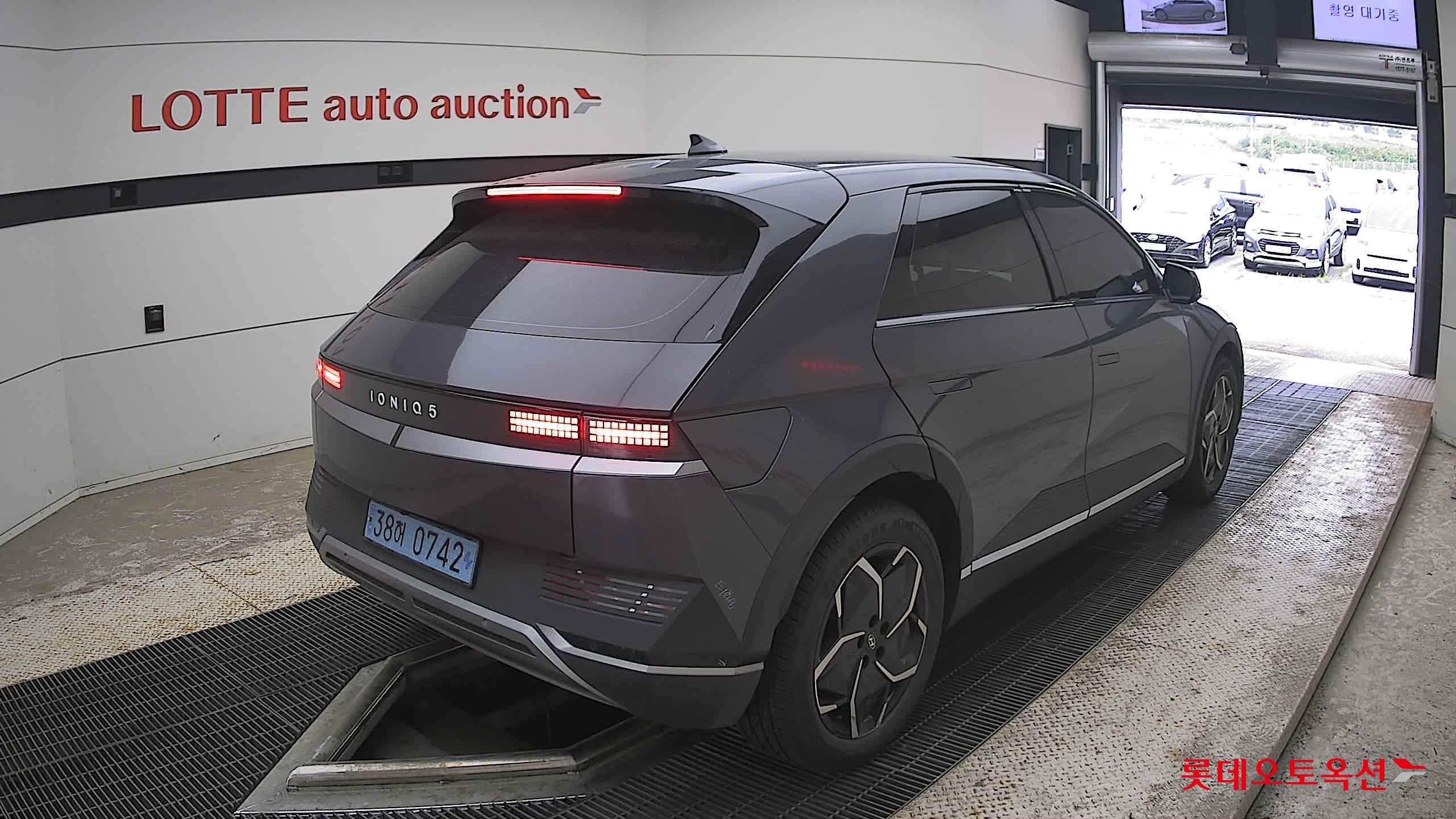 2023 - hyundai ioniq