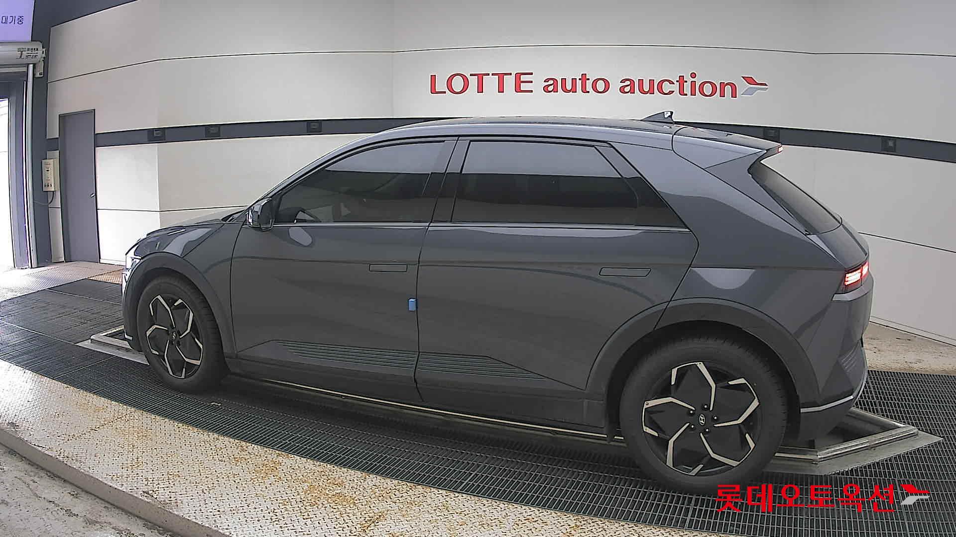 2023 - hyundai ioniq