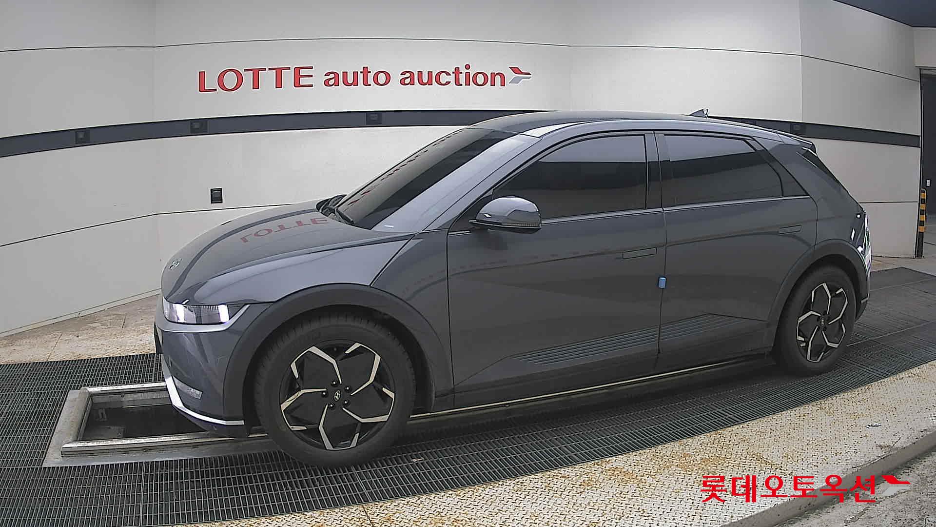 2023 - hyundai ioniq