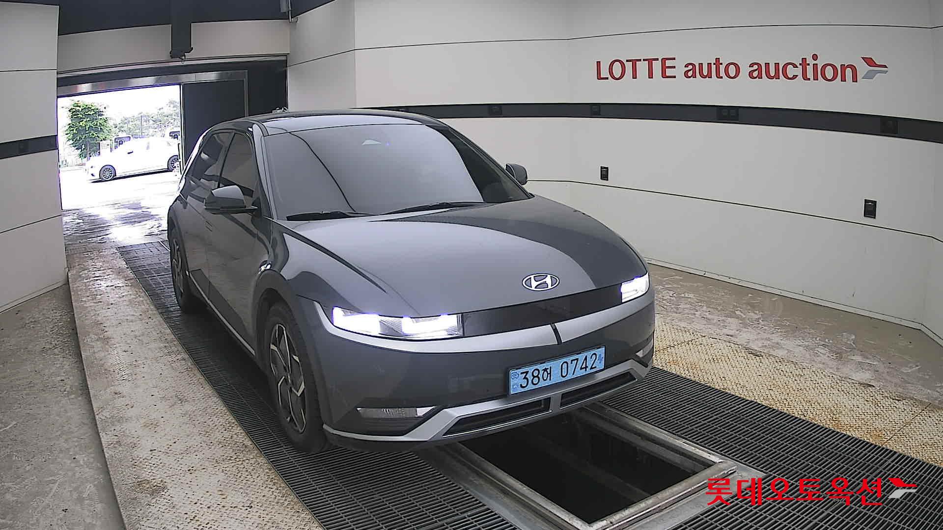 2023 - hyundai ioniq