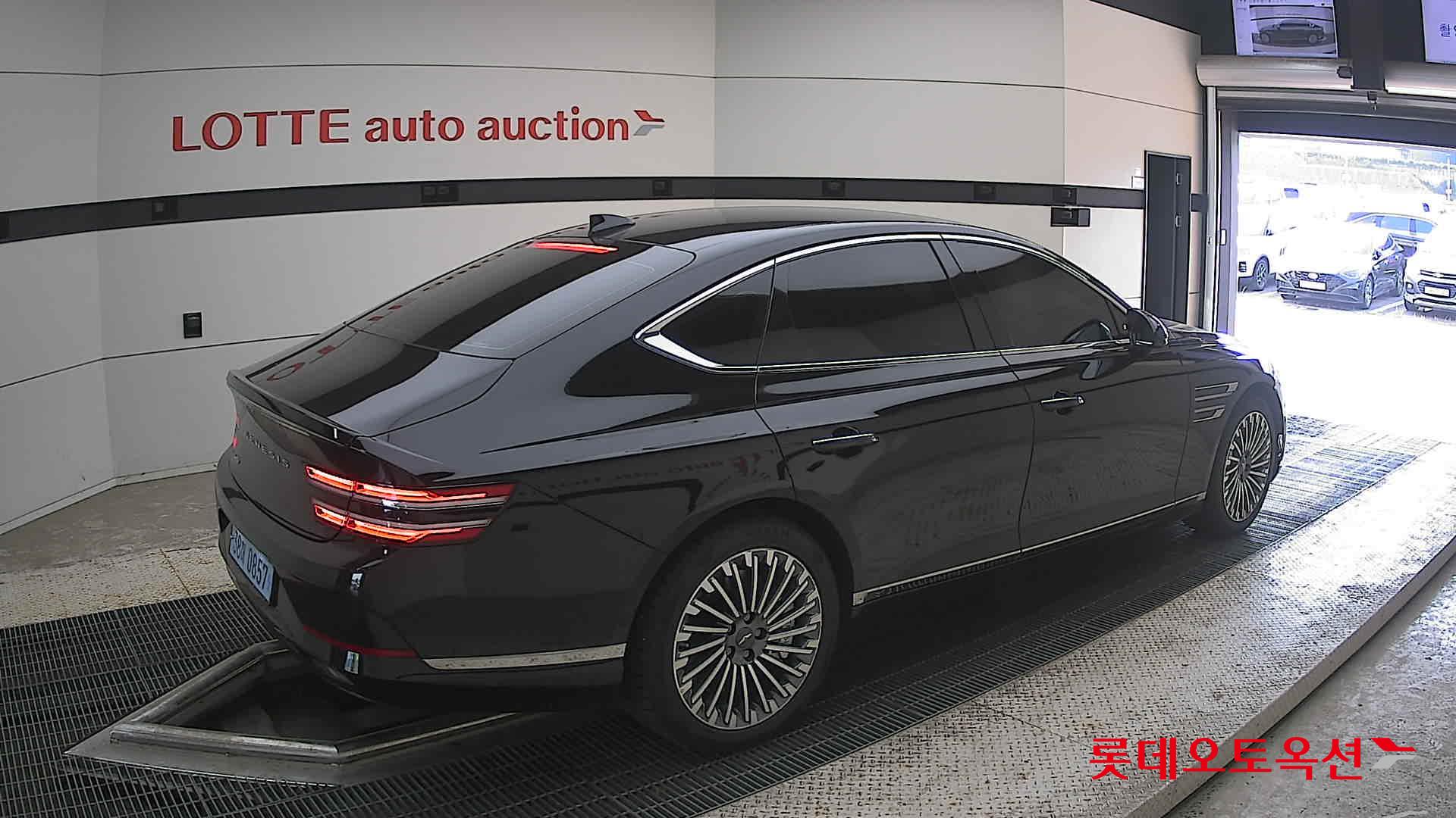 2023 - genesis g80