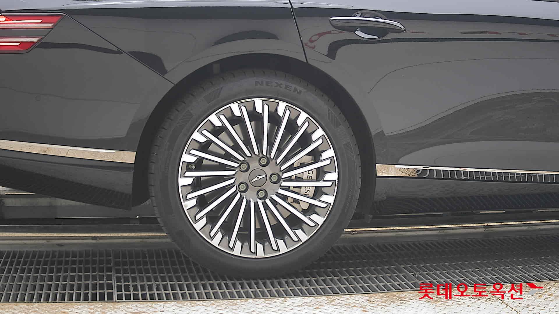 2023 - genesis g80