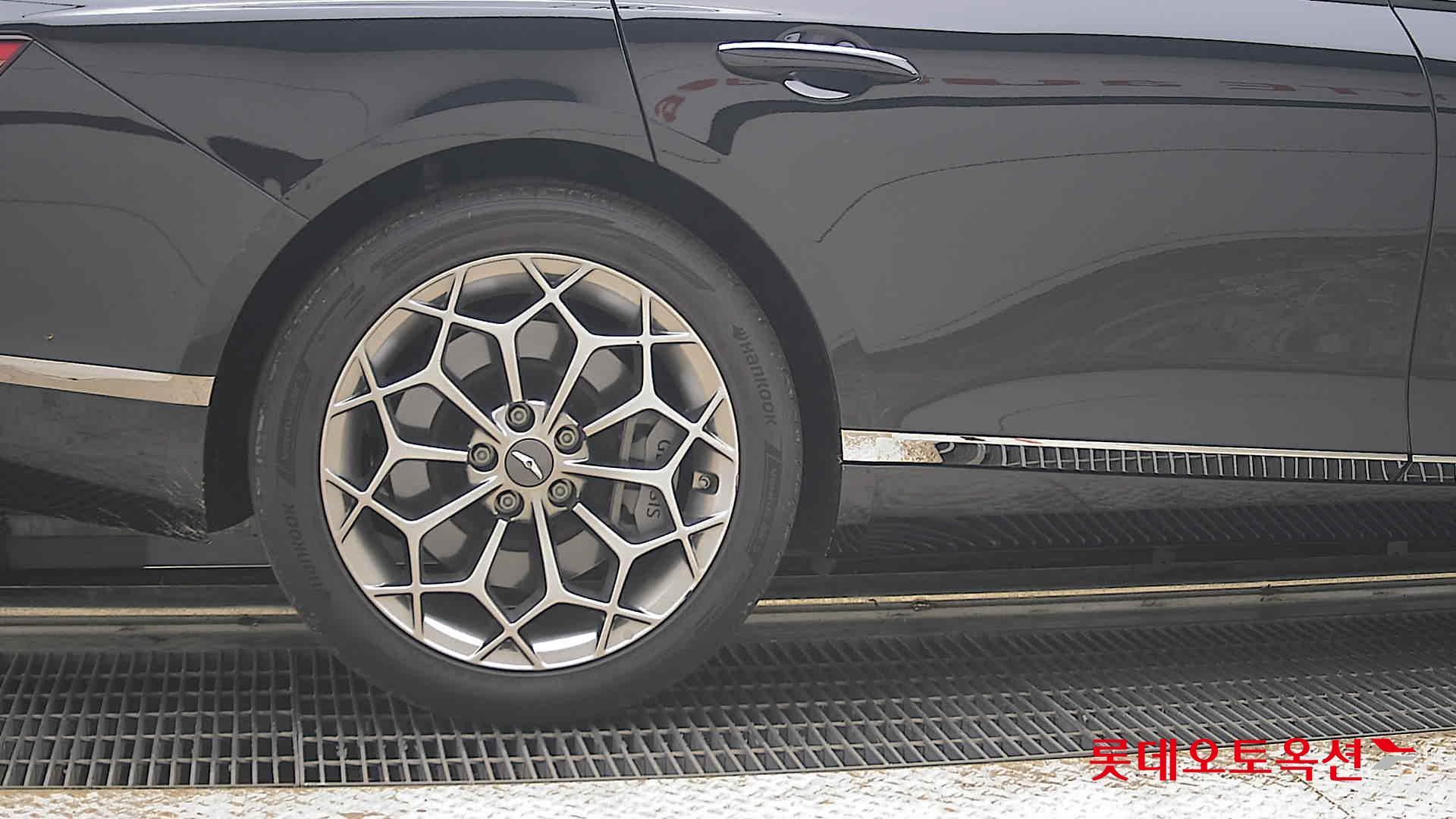 2023 - genesis g80