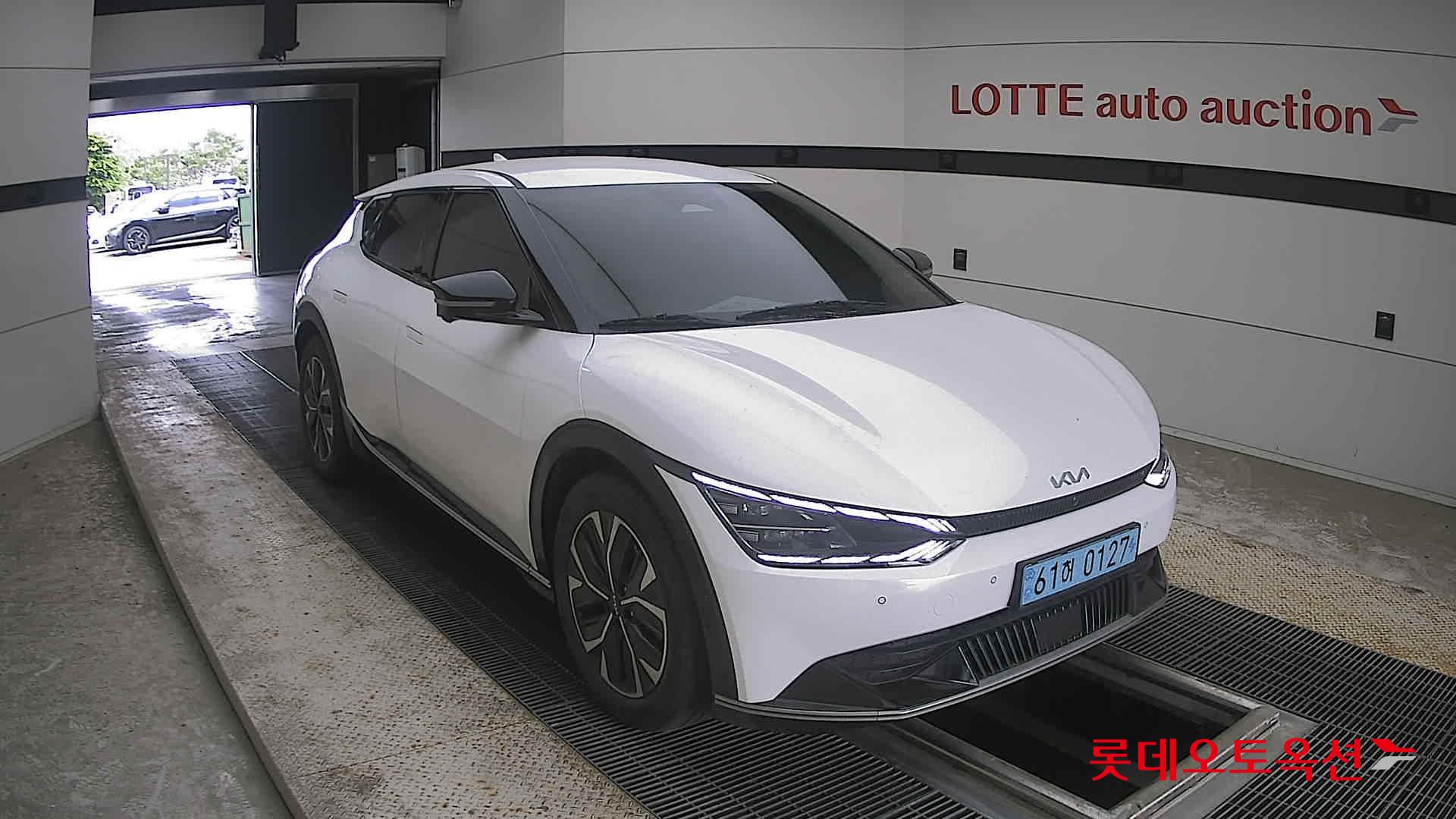 2023 - kia ev6