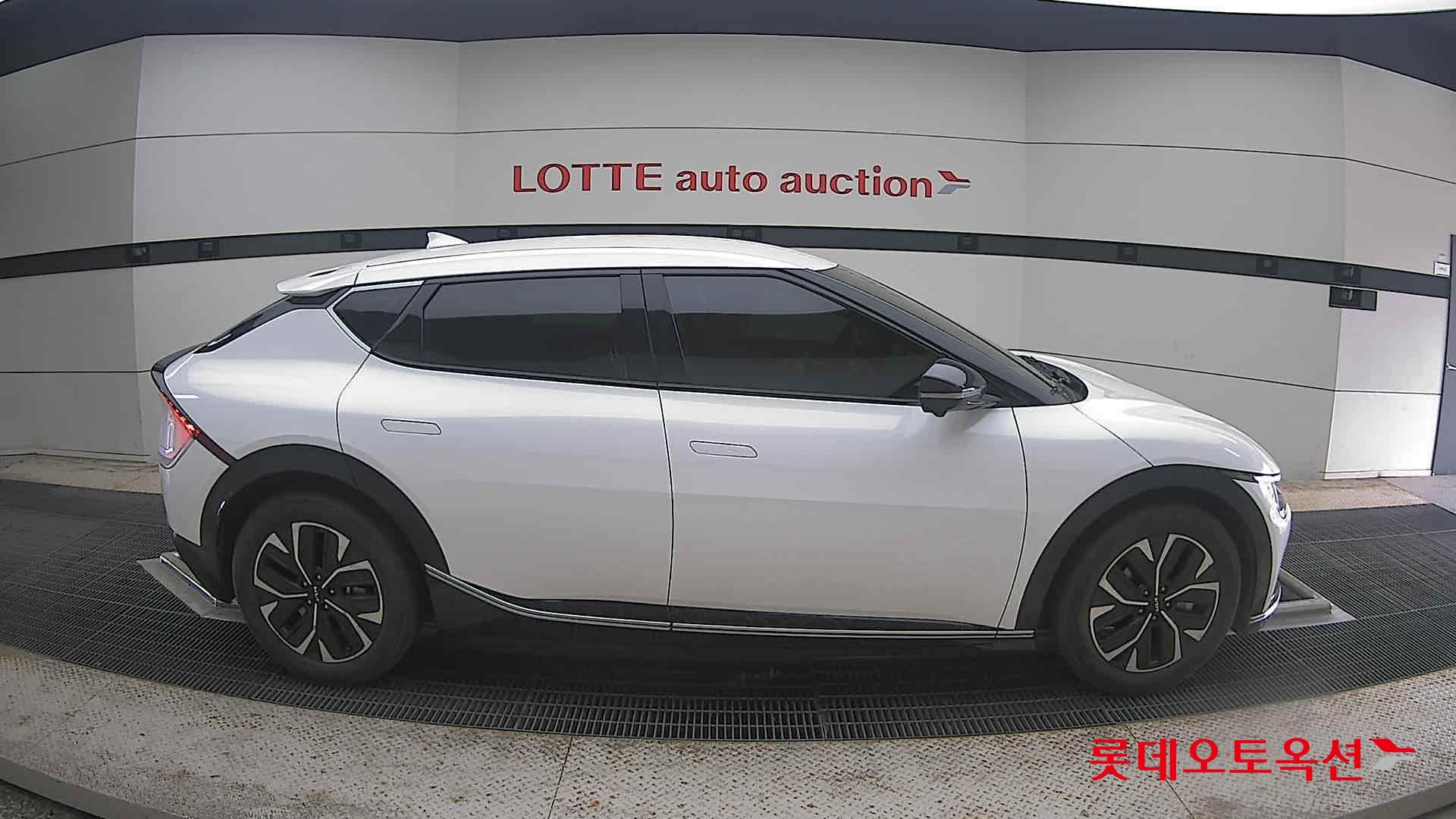 2023 - kia ev6
