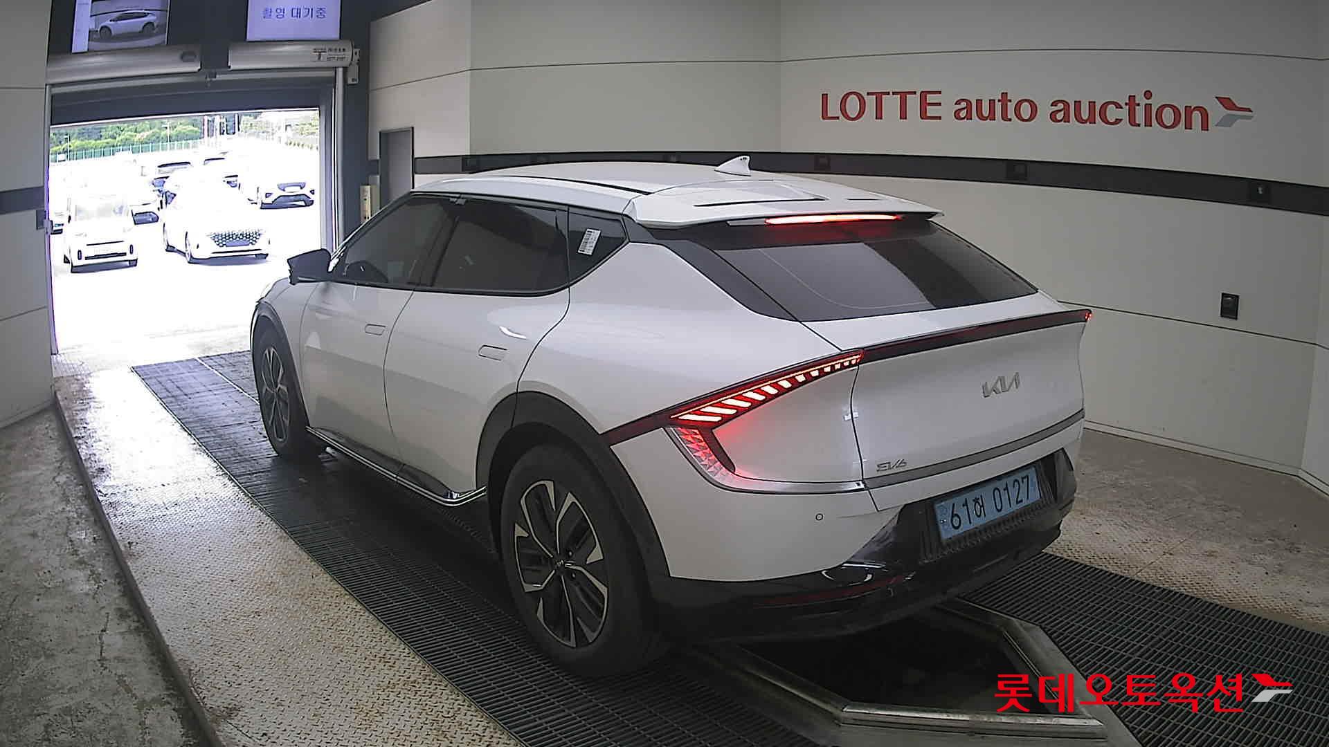 2023 - kia ev6