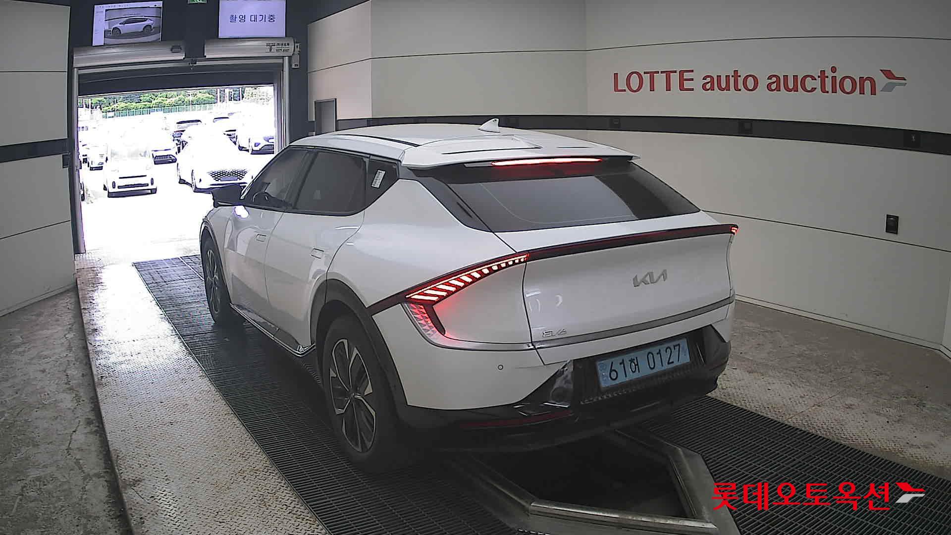2023 - kia ev6