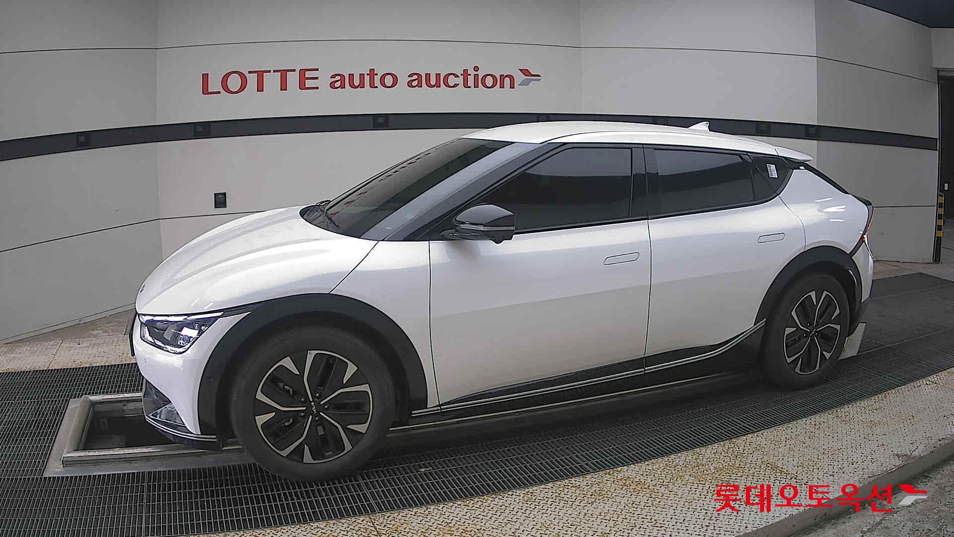 2023 - kia ev6