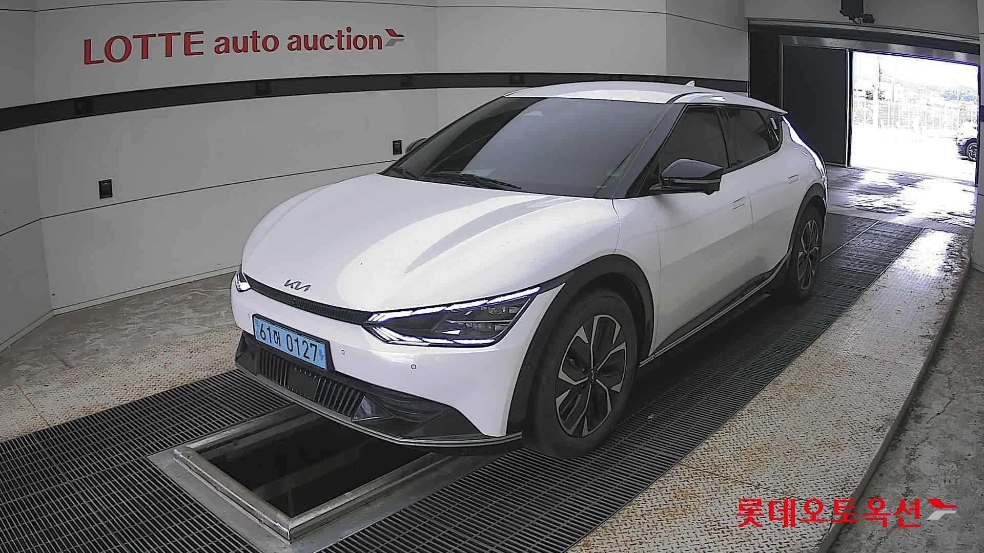 2023 - kia ev6