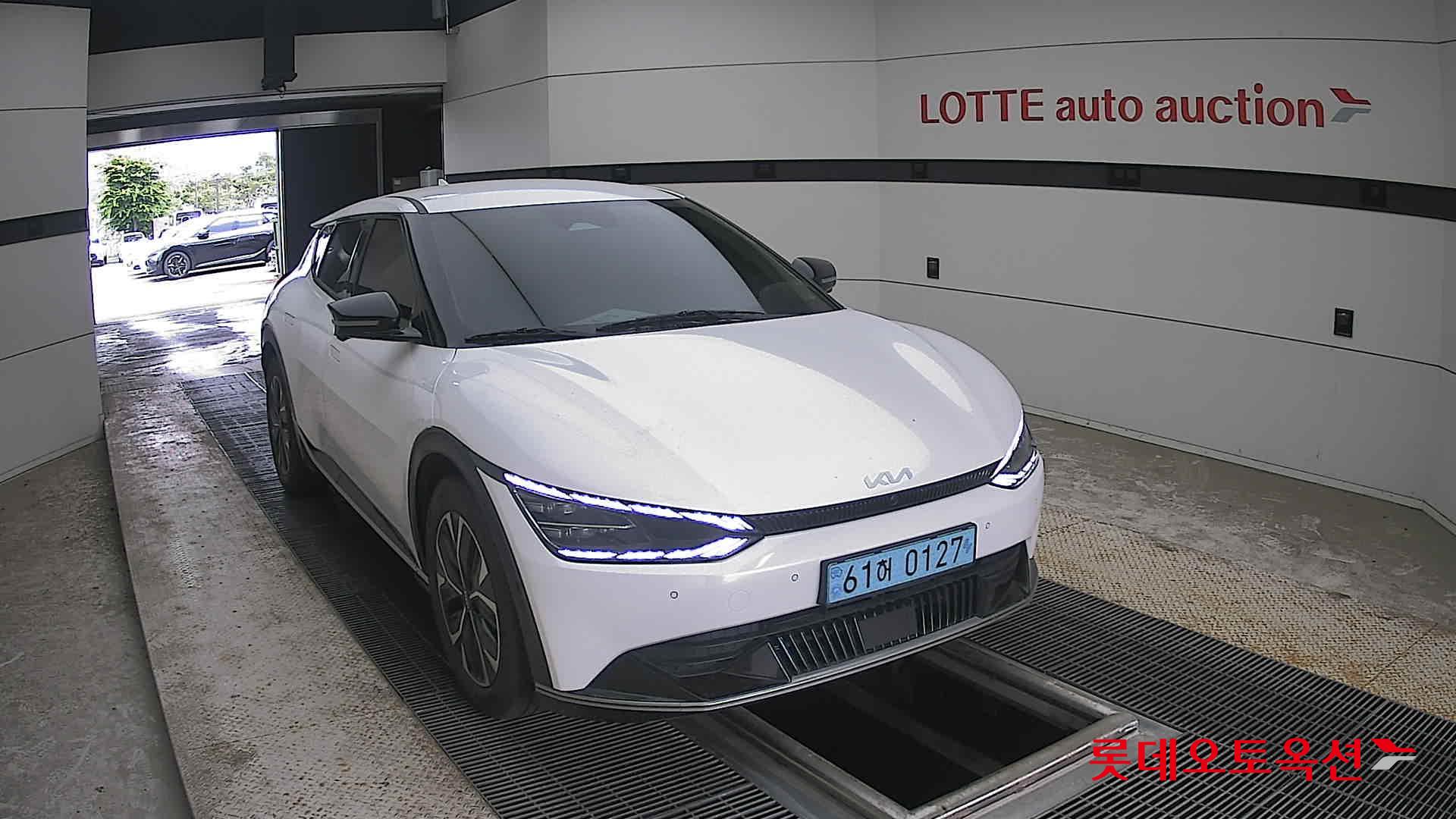 2023 - kia ev6