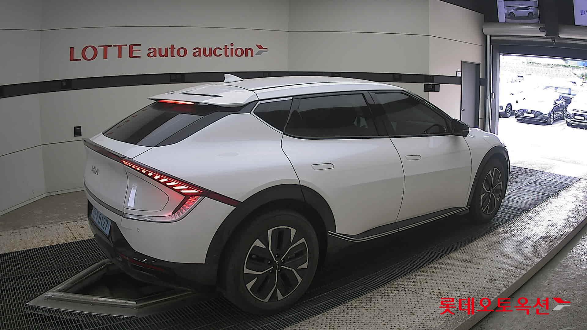 2023 - kia ev6