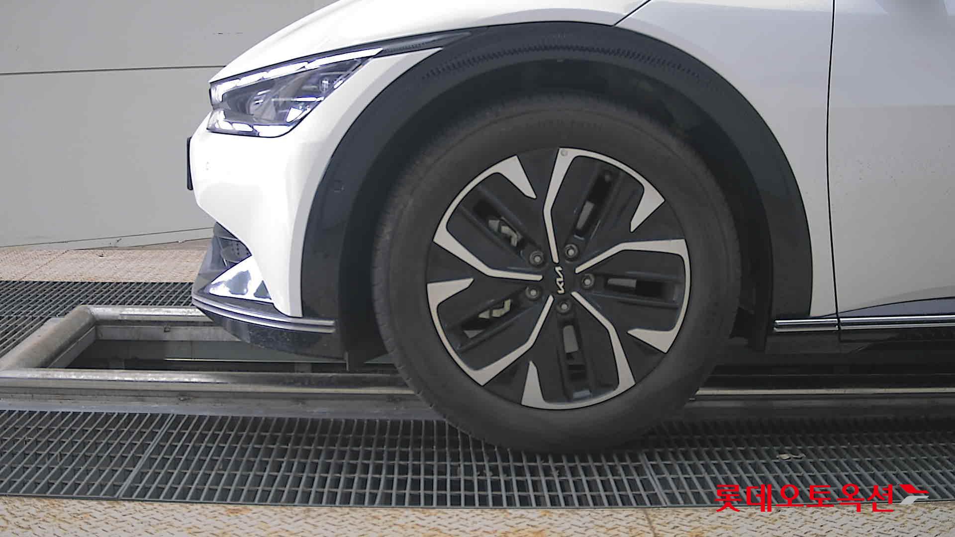 2023 - kia ev6