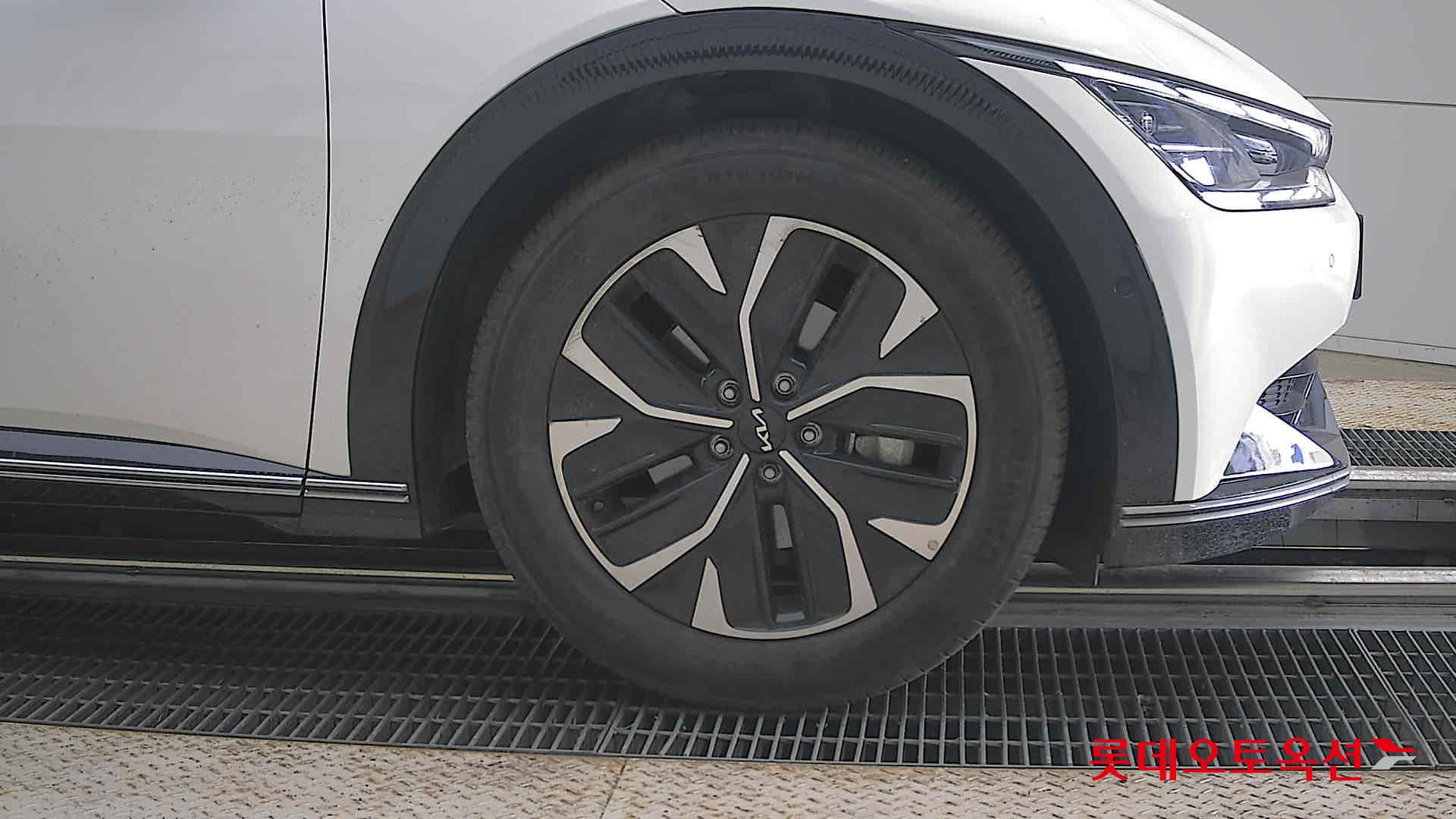 2023 - kia ev6