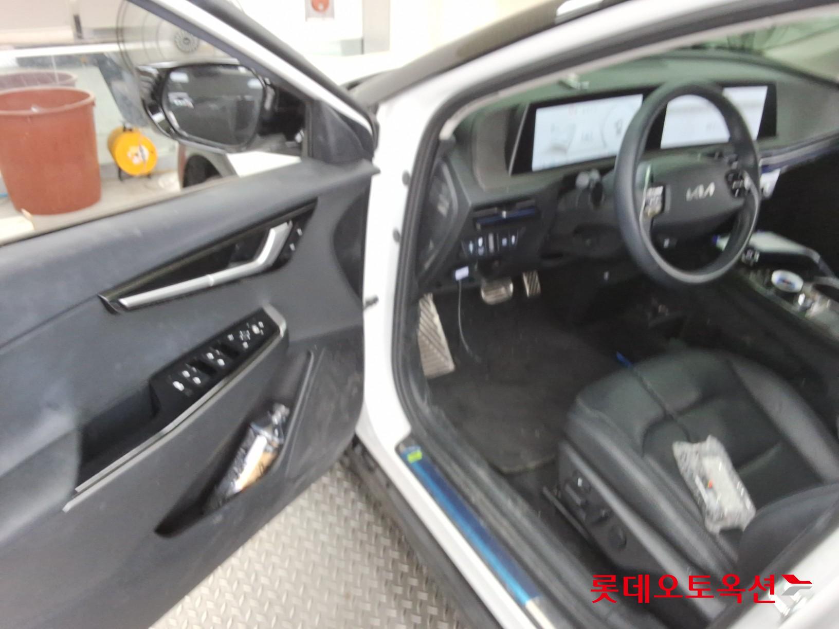 2023 - kia ev6