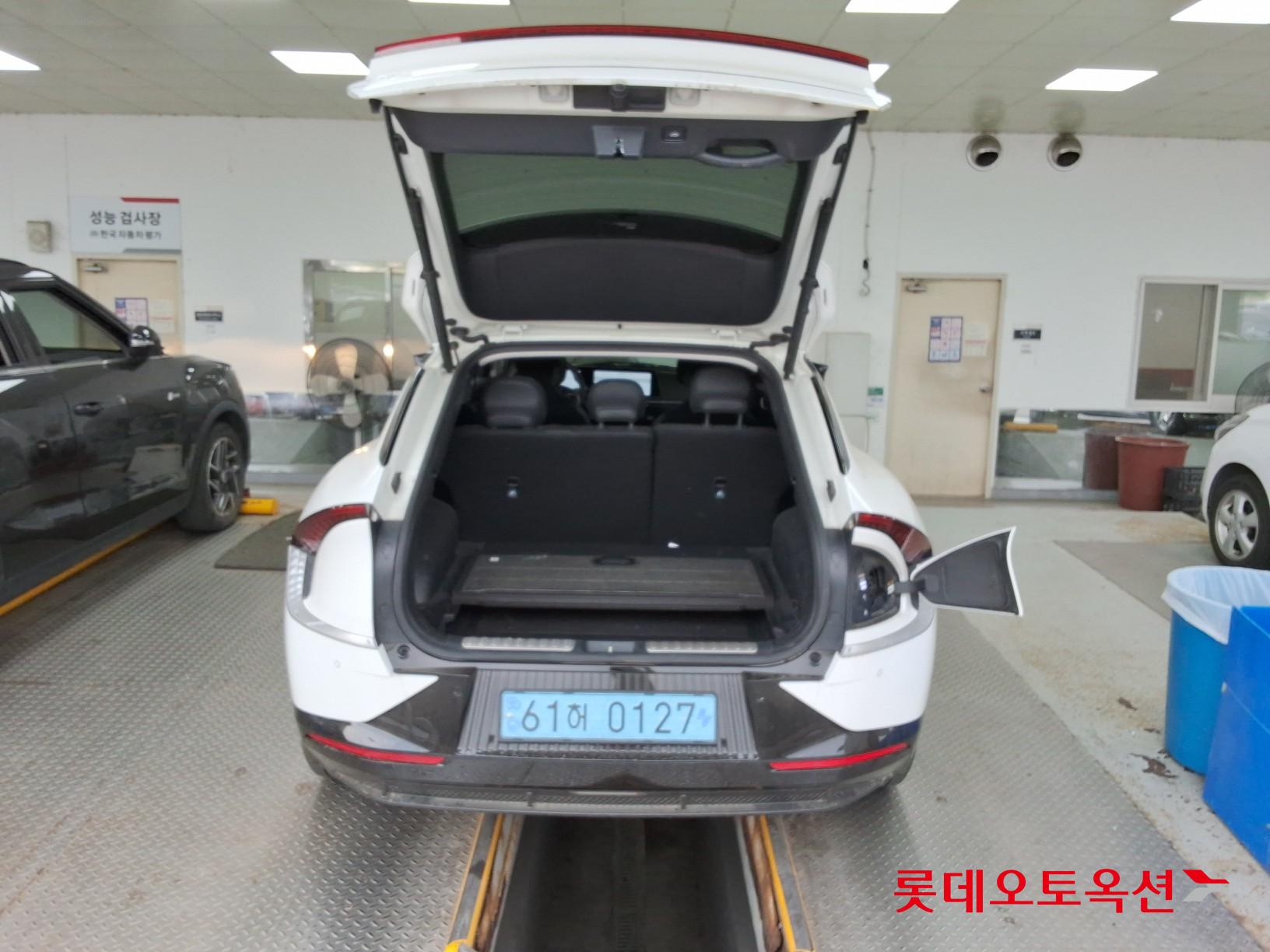 2023 - kia ev6