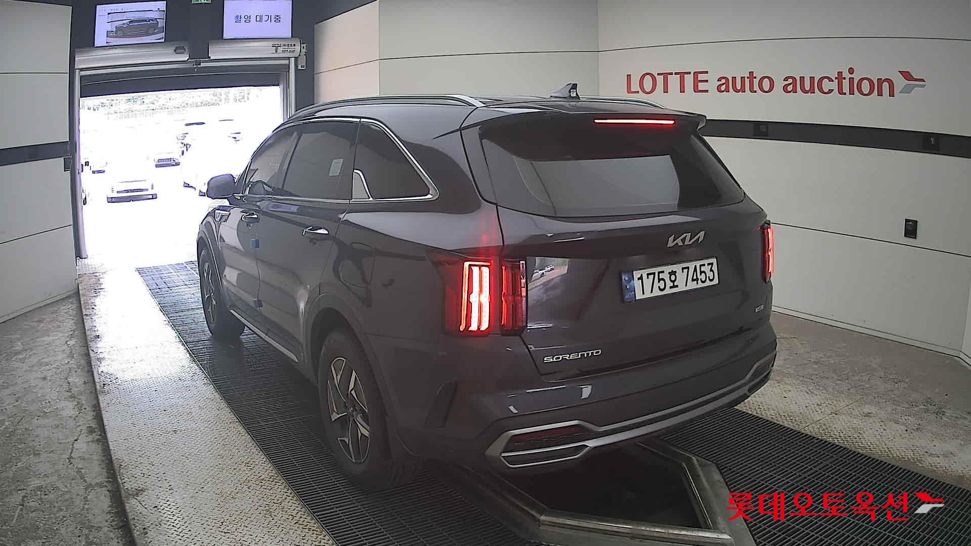 2023 - kia sorento