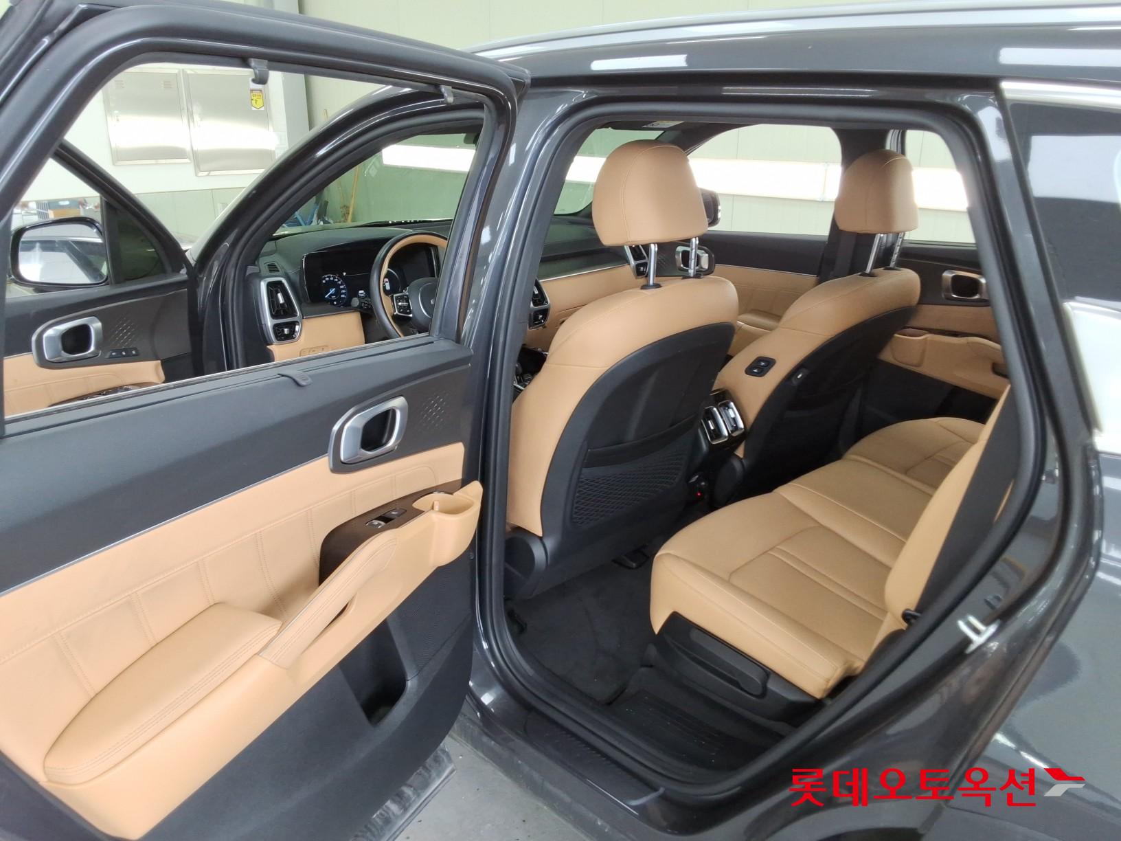 2023 - kia sorento