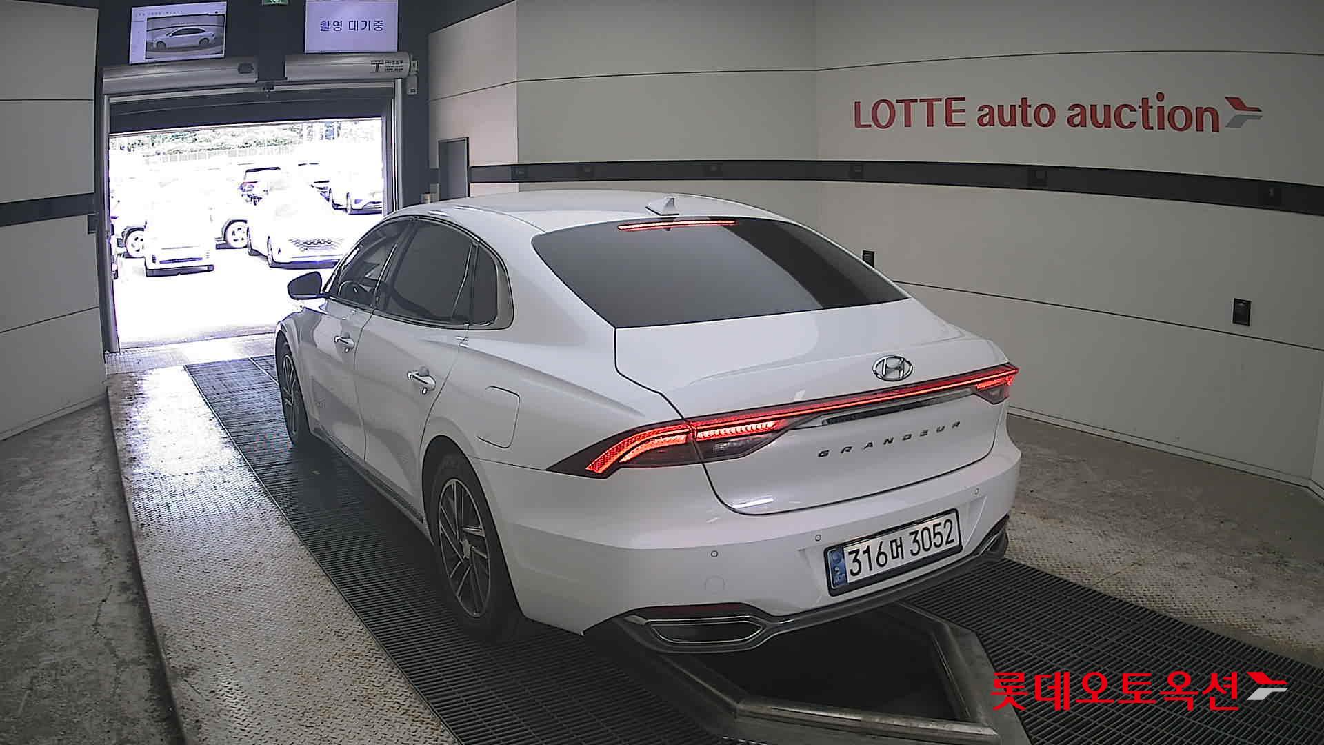 2022 - hyundai grandeur
