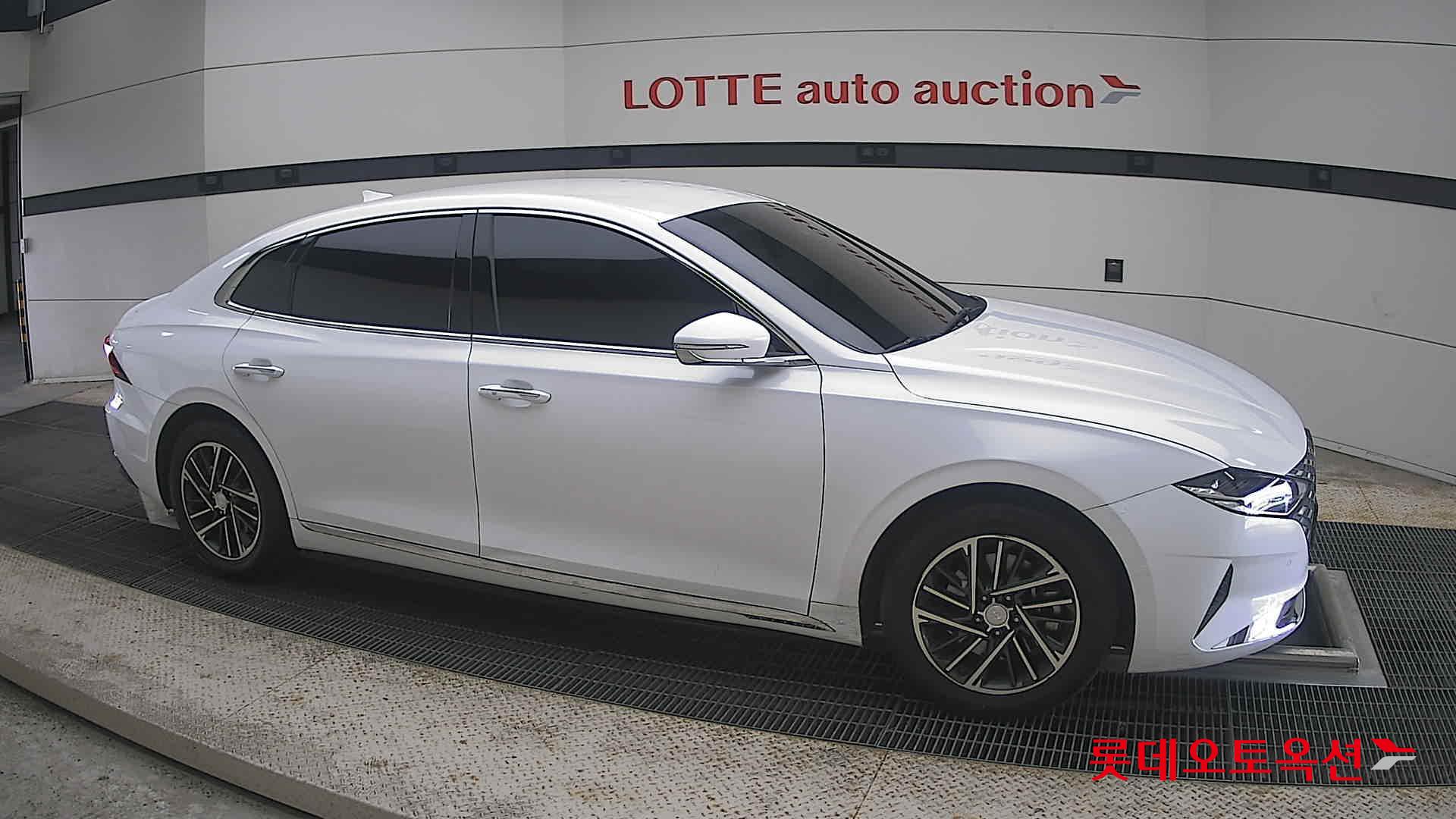 2022 - hyundai grandeur