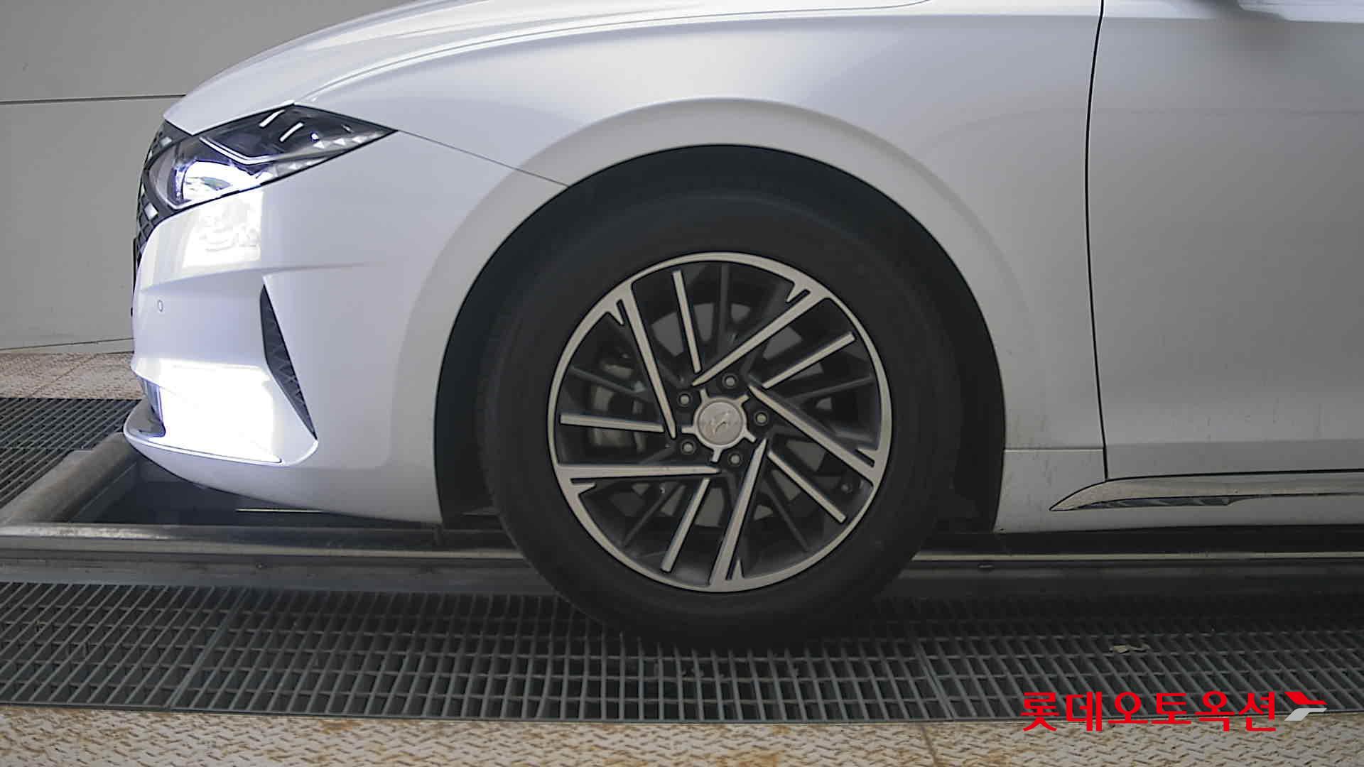 2022 - hyundai grandeur