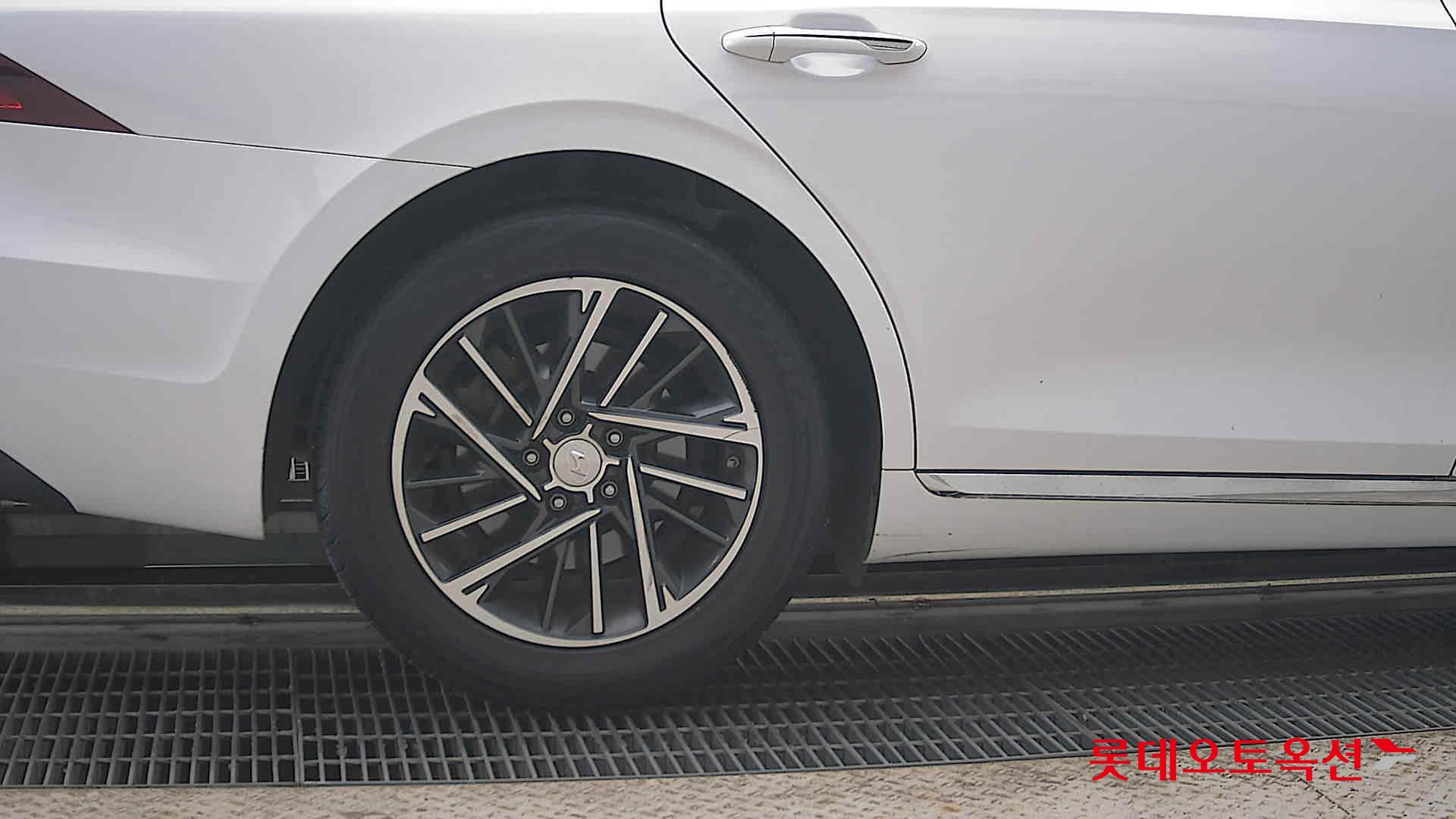 2022 - hyundai grandeur