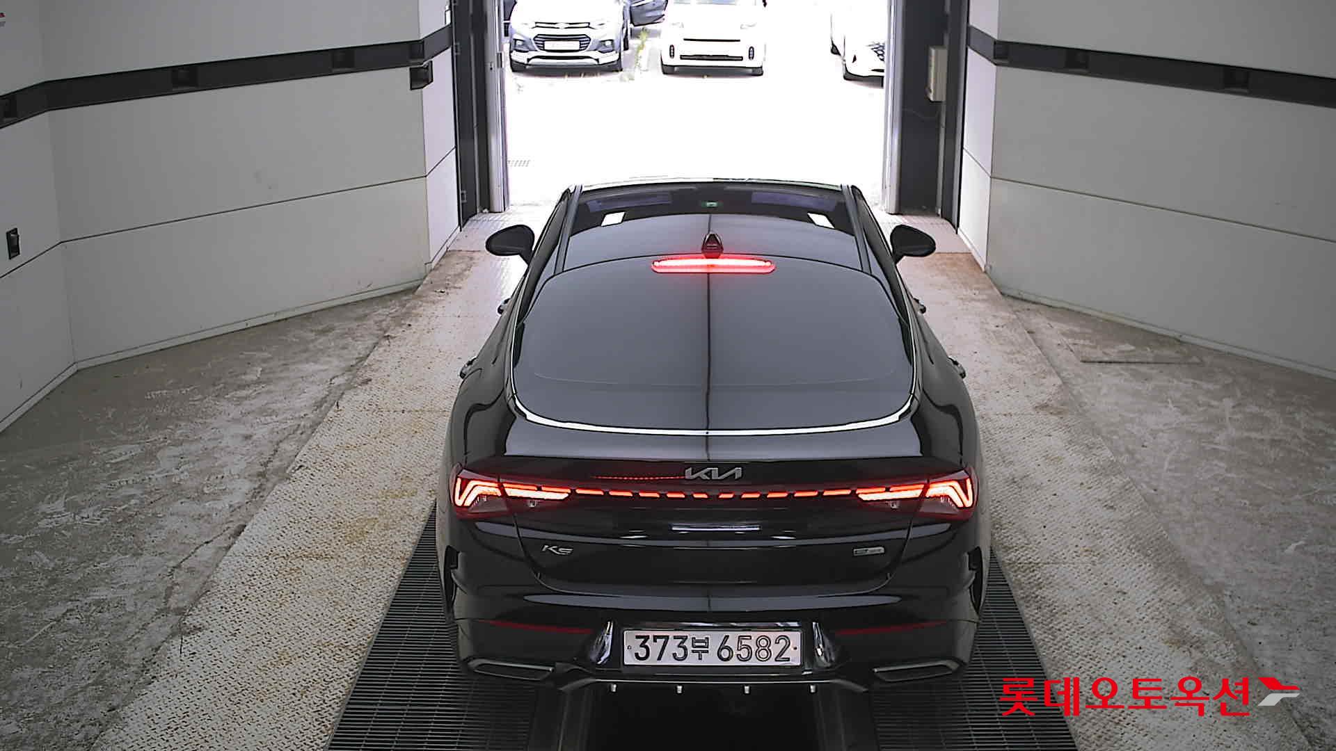 2022 - kia k5
