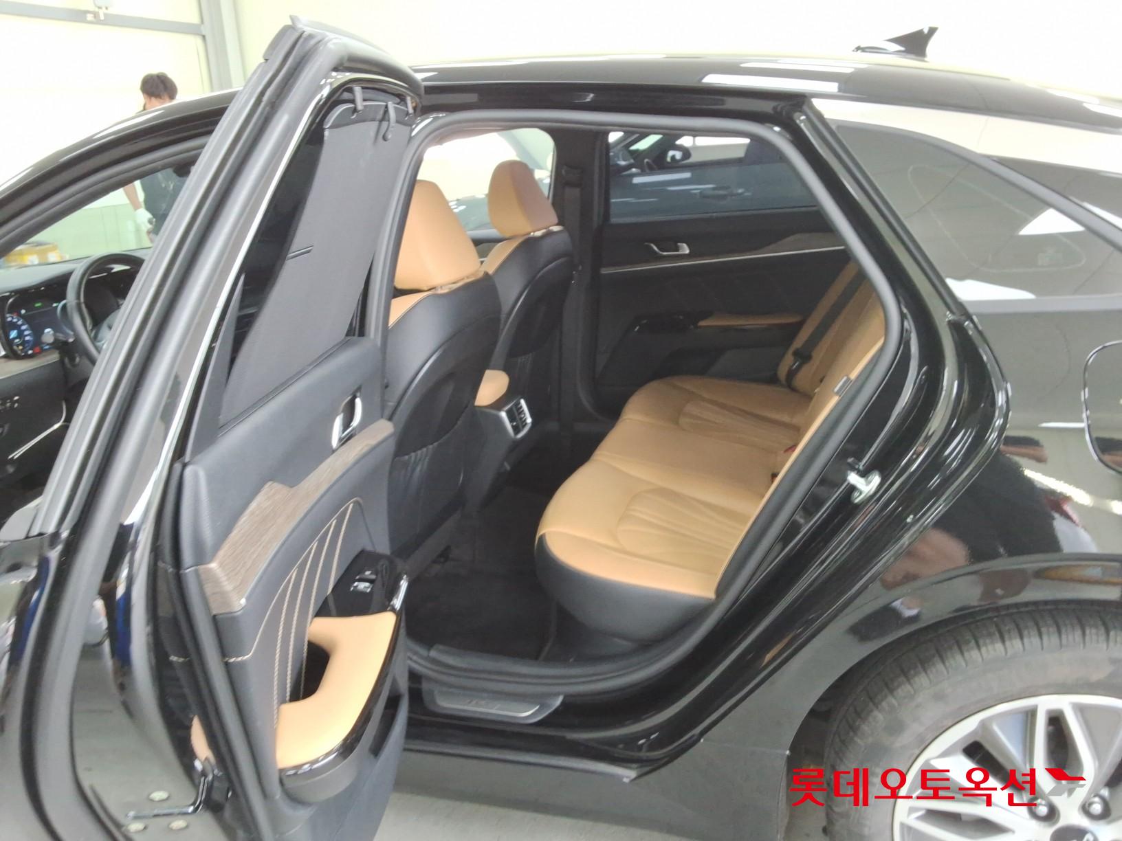 2022 - kia k5