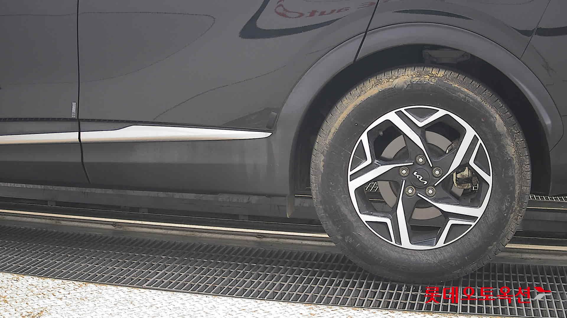 2023 - kia sportage
