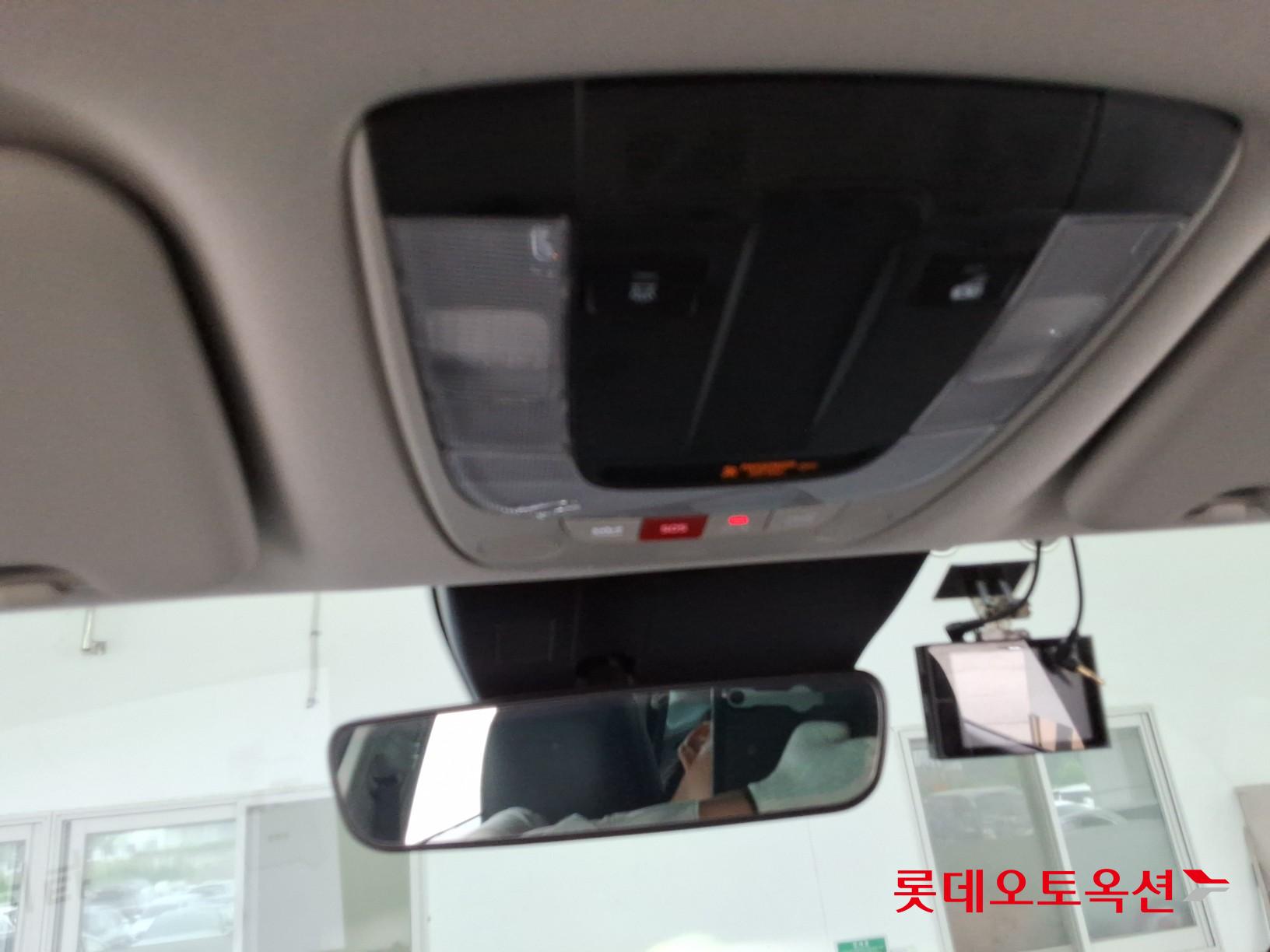 2023 - kia sportage