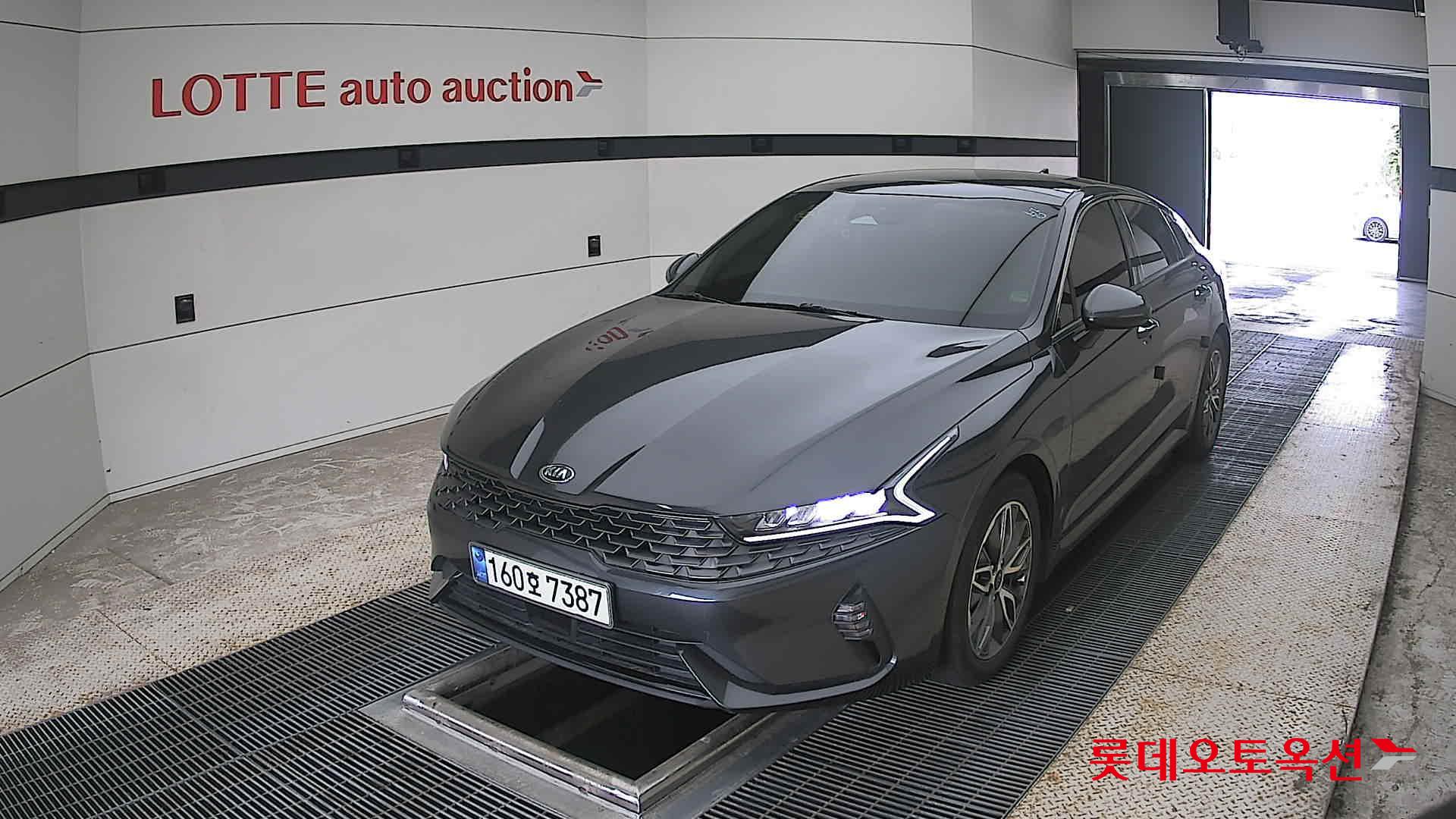 2021 - kia k5